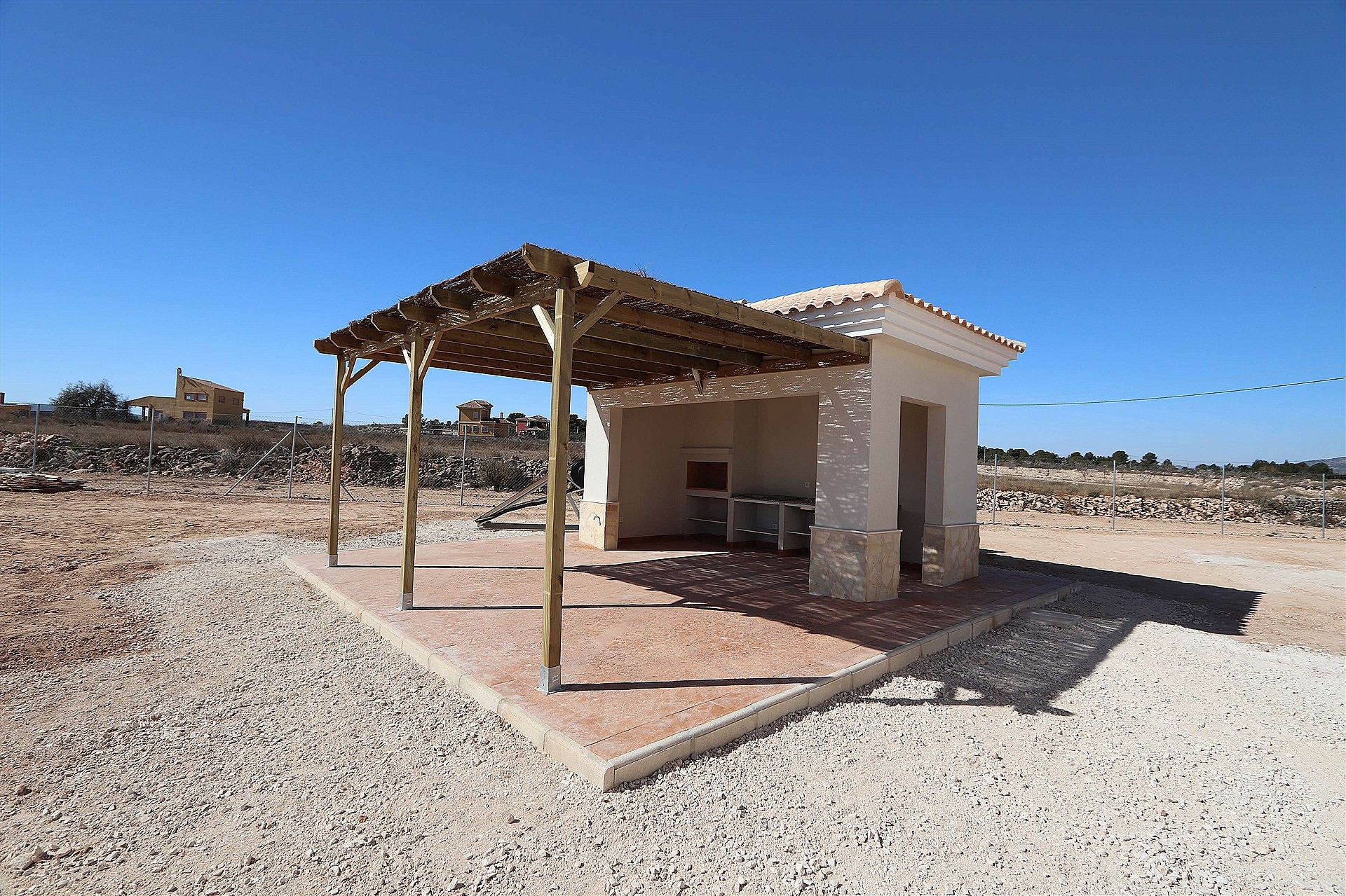 Resale - 4 Bedroom 3 Bathroom Villa in Pinoso - - Alicante Resale - 4 Bedroom 3 Bathroom Villa in Pinoso - - Alicante