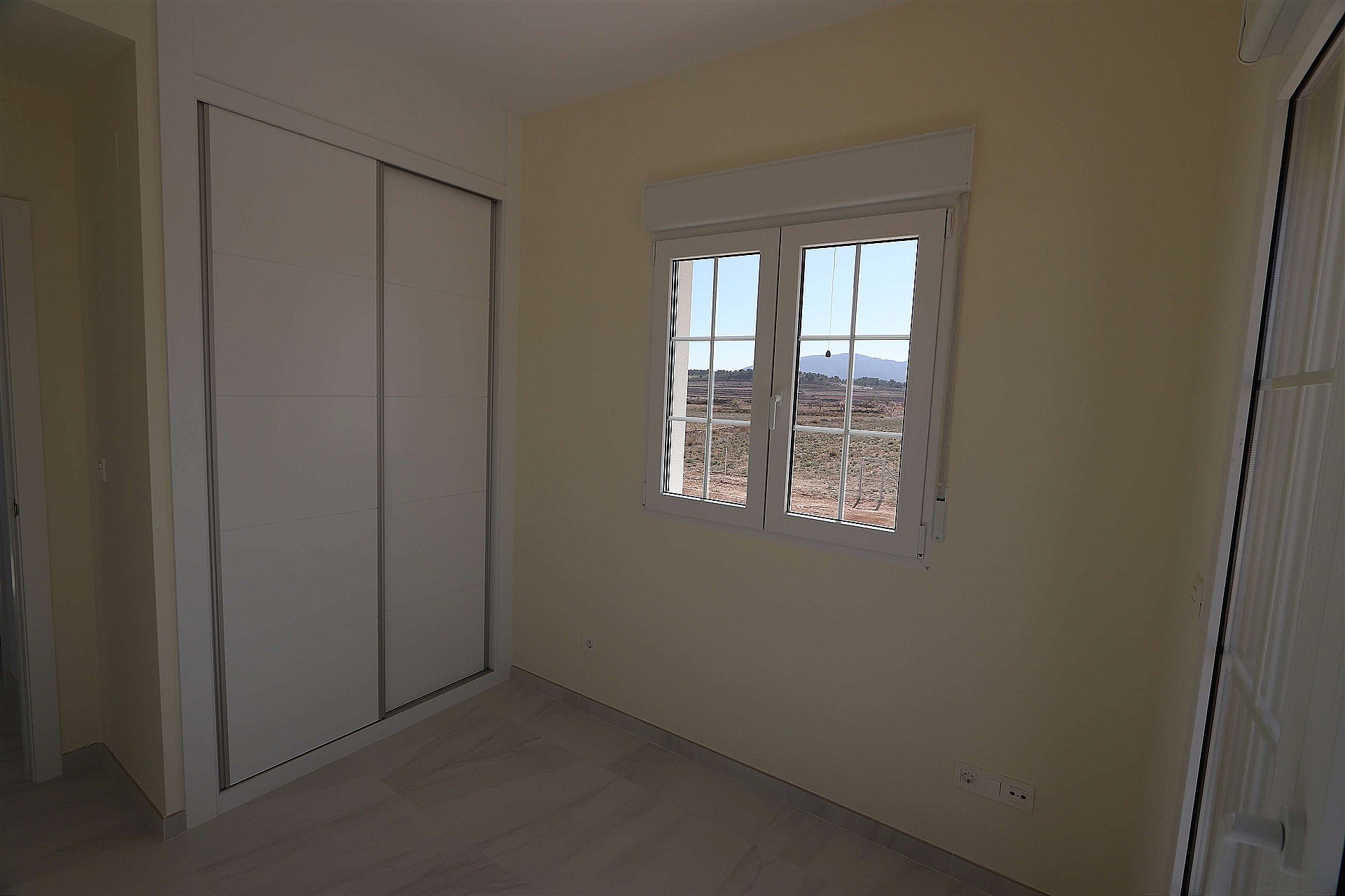 Resale - 4 Bedroom 3 Bathroom Villa in Pinoso - - Alicante Resale - 4 Bedroom 3 Bathroom Villa in Pinoso - - Alicante