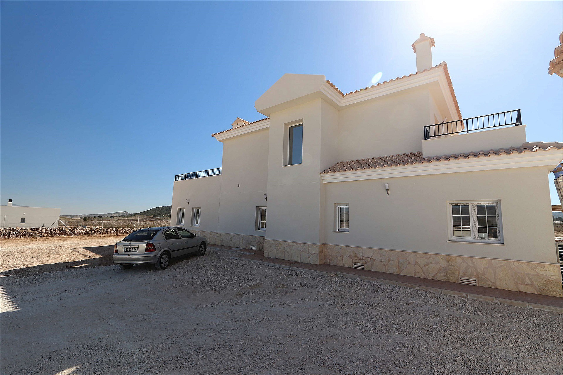 Resale - 4 Bedroom 3 Bathroom Villa in Pinoso - - Alicante Resale - 4 Bedroom 3 Bathroom Villa in Pinoso - - Alicante