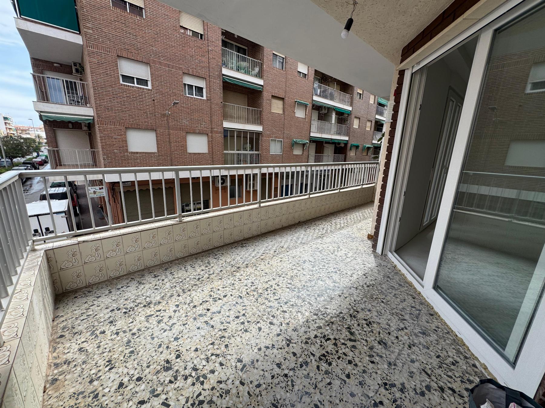 Sold - 3 Bedroom 2 Bathroom Apartamento in Torrevieja - Playa del Acequión - Alicante Sold - 3 Bedroom 2 Bathroom Apartamento in Torrevieja - Playa del Acequión - Alicante