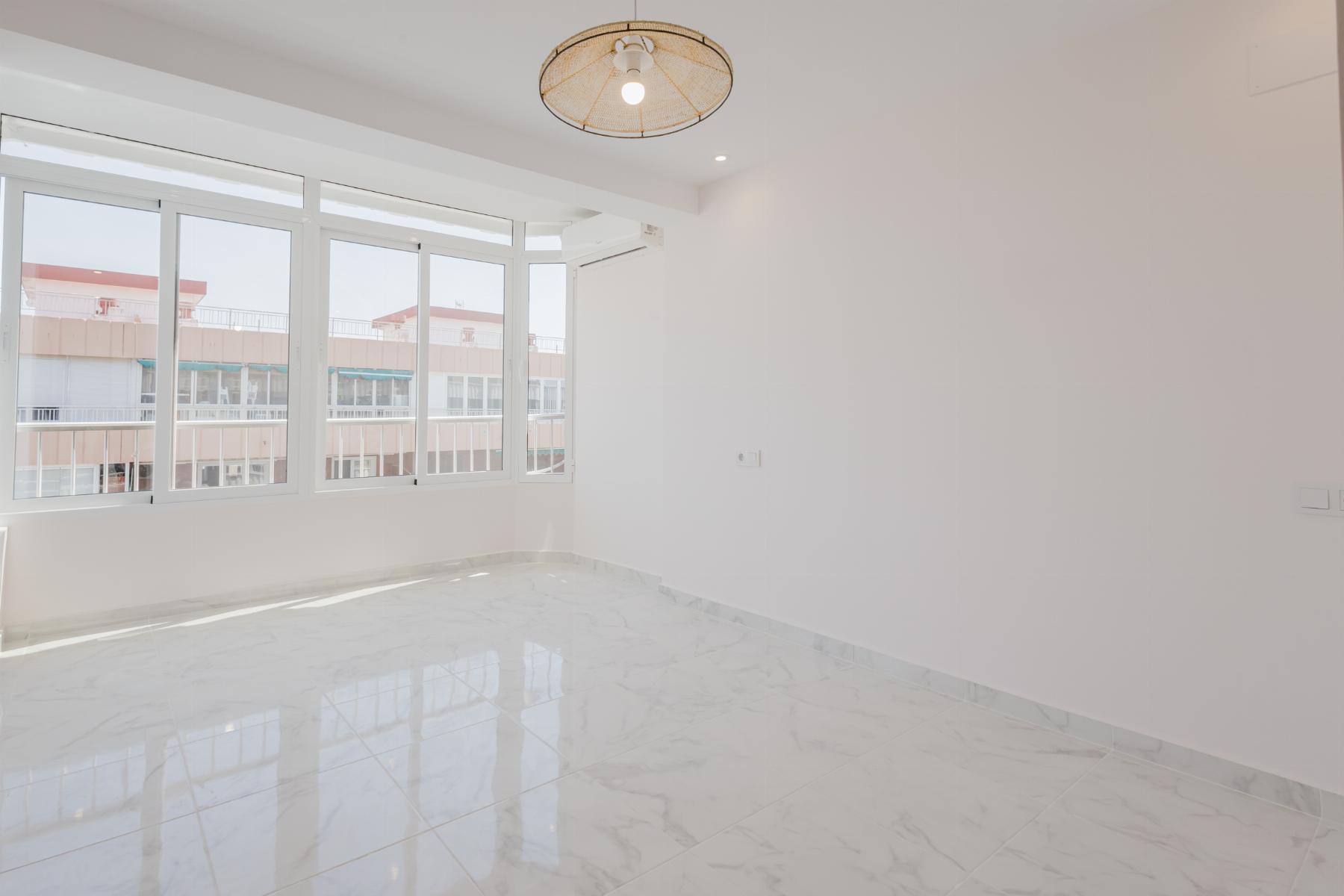 Sold - 3 Bedroom 3 Bathroom Apartamento in Torrevieja - Playa de La Acequion - Alicante Sold - 3 Bedroom 3 Bathroom Apartamento in Torrevieja - Playa de La Acequion - Alicante