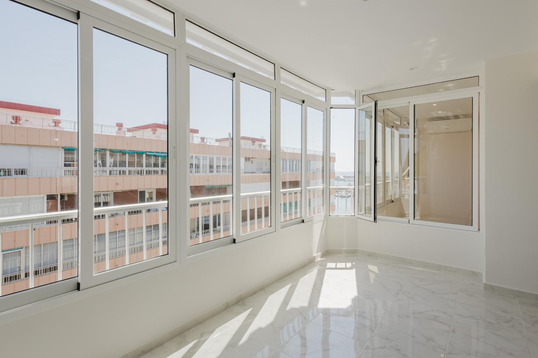 Sold - 3 Bedroom 3 Bathroom Apartamento in Torrevieja - Playa de La Acequion - Alicante Sold - 3 Bedroom 3 Bathroom Apartamento in Torrevieja - Playa de La Acequion - Alicante