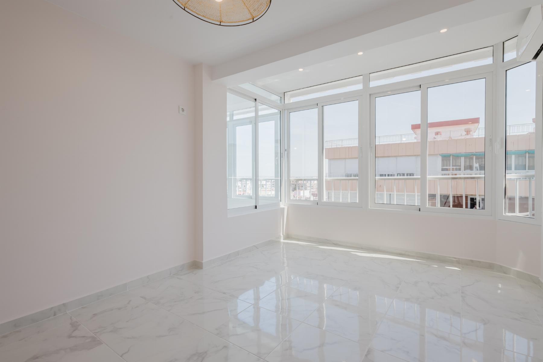 Sold - 3 Bedroom 3 Bathroom Apartamento in Torrevieja - Playa de La Acequion - Alicante Sold - 3 Bedroom 3 Bathroom Apartamento in Torrevieja - Playa de La Acequion - Alicante
