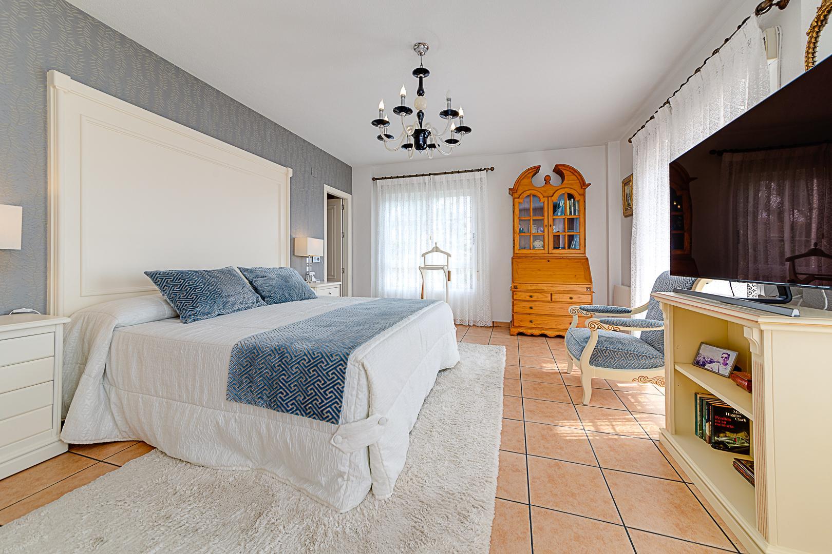 Sold - 5 Bedroom 3 Bathroom Chalet in Torrevieja - La Veleta - Alicante Sold - 5 Bedroom 3 Bathroom Chalet in Torrevieja - La Veleta - Alicante
