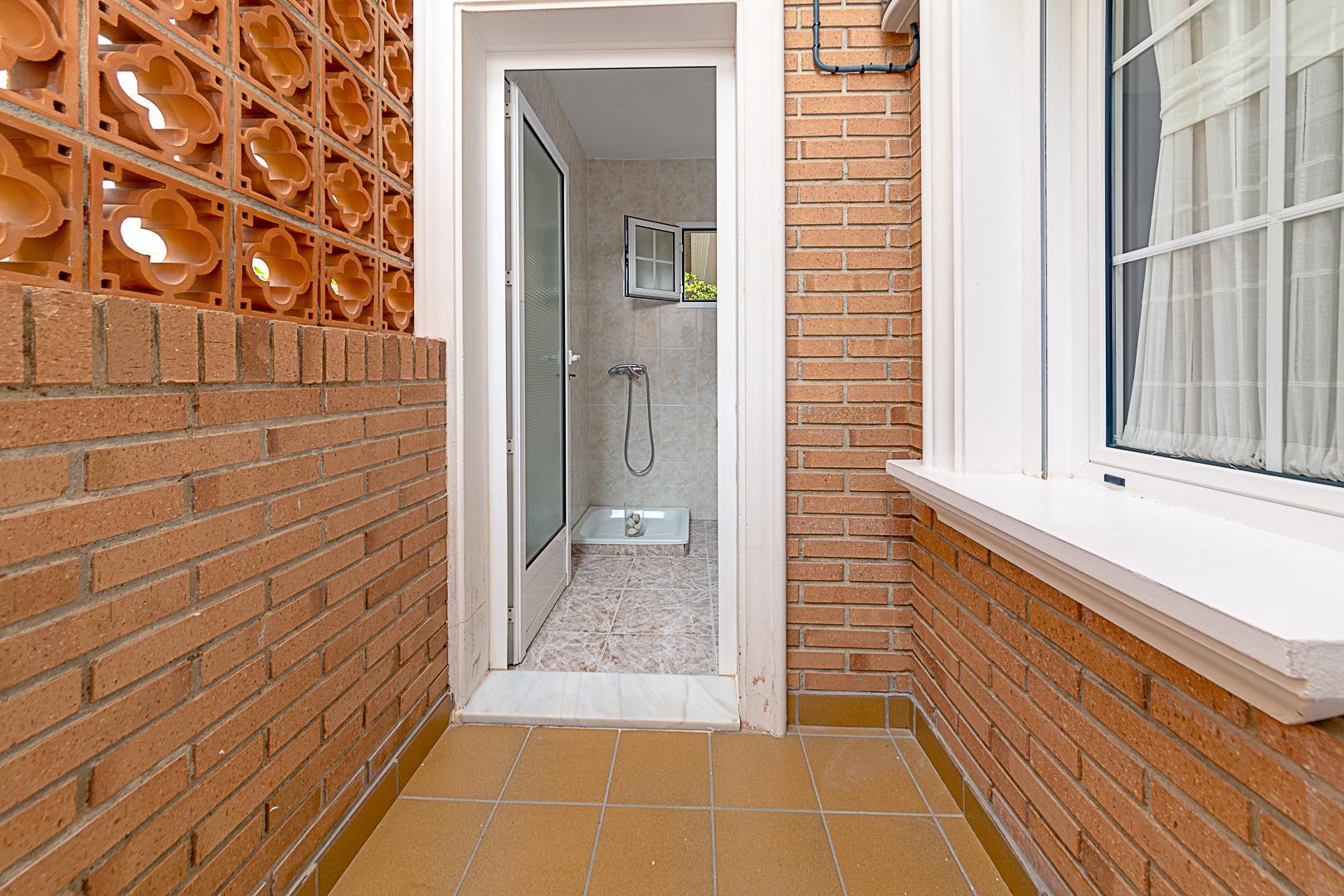 Sold - 5 Bedroom 3 Bathroom Chalet in Torrevieja - La Veleta - Alicante Sold - 5 Bedroom 3 Bathroom Chalet in Torrevieja - La Veleta - Alicante