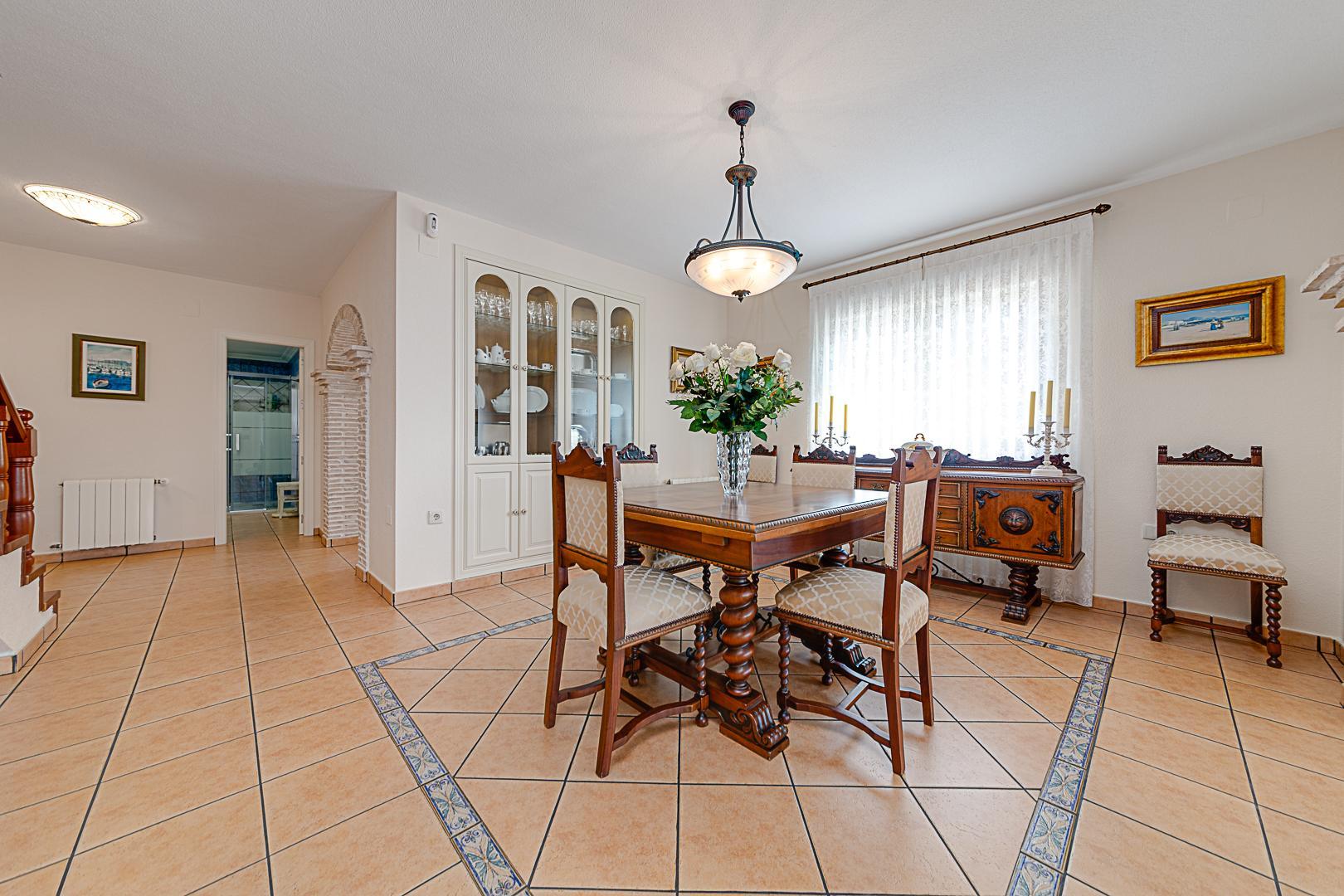 Sold - 5 Bedroom 3 Bathroom Chalet in Torrevieja - La Veleta - Alicante Sold - 5 Bedroom 3 Bathroom Chalet in Torrevieja - La Veleta - Alicante