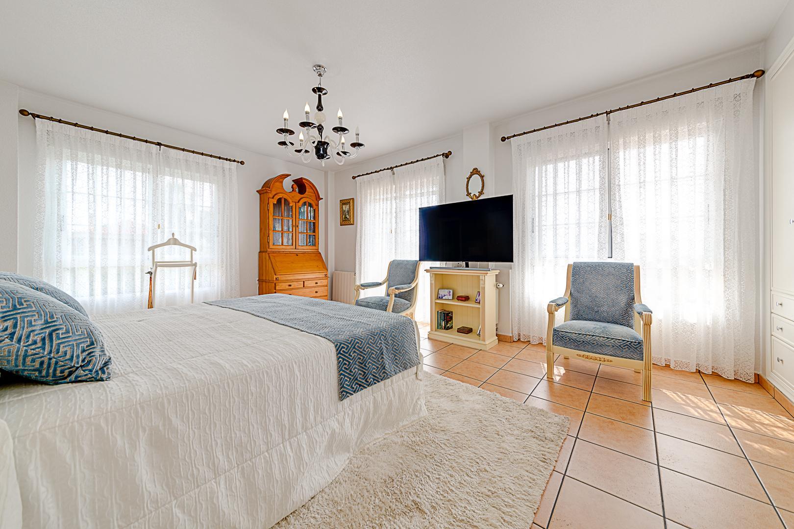 Sold - 5 Bedroom 3 Bathroom Chalet in Torrevieja - La Veleta - Alicante Sold - 5 Bedroom 3 Bathroom Chalet in Torrevieja - La Veleta - Alicante