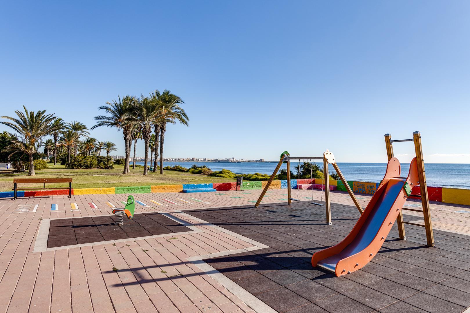 Sold - 5 Bedroom 3 Bathroom Chalet in Torrevieja - La Veleta - Alicante Sold - 5 Bedroom 3 Bathroom Chalet in Torrevieja - La Veleta - Alicante