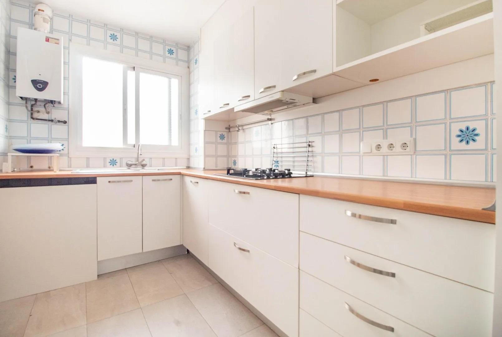 Resale - 3 Bedroom 1 Bathroom Atico in Torrevieja - Playa Acequion - Alicante Resale - 3 Bedroom 1 Bathroom Atico in Torrevieja - Playa Acequion - Alicante