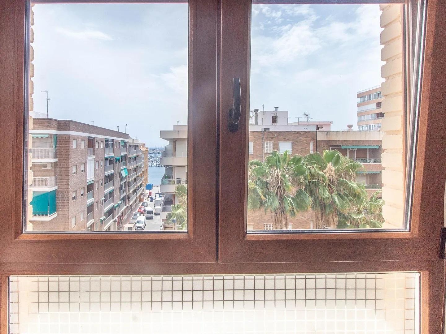 Resale - 3 Bedroom 1 Bathroom Atico in Torrevieja - Playa Acequion - Alicante Resale - 3 Bedroom 1 Bathroom Atico in Torrevieja - Playa Acequion - Alicante