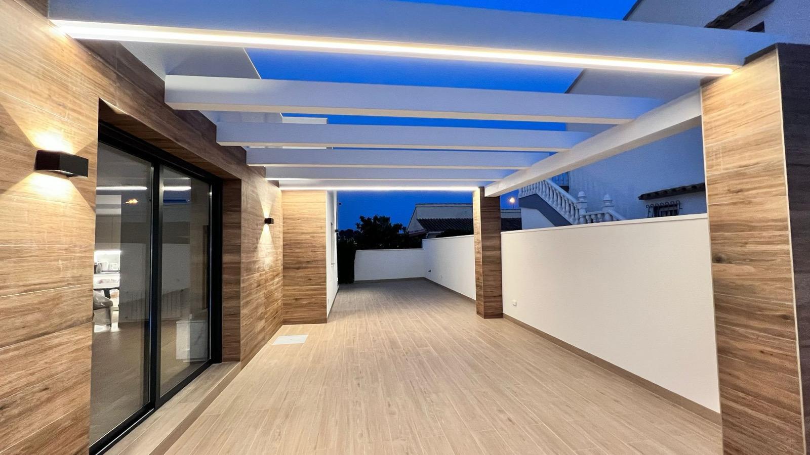 Sold - 3 Bedroom 3 Bathroom Chalet in Orihuela Costa - Villamartin - Alicante Sold - 3 Bedroom 3 Bathroom Chalet in Orihuela Costa - Villamartin - Alicante