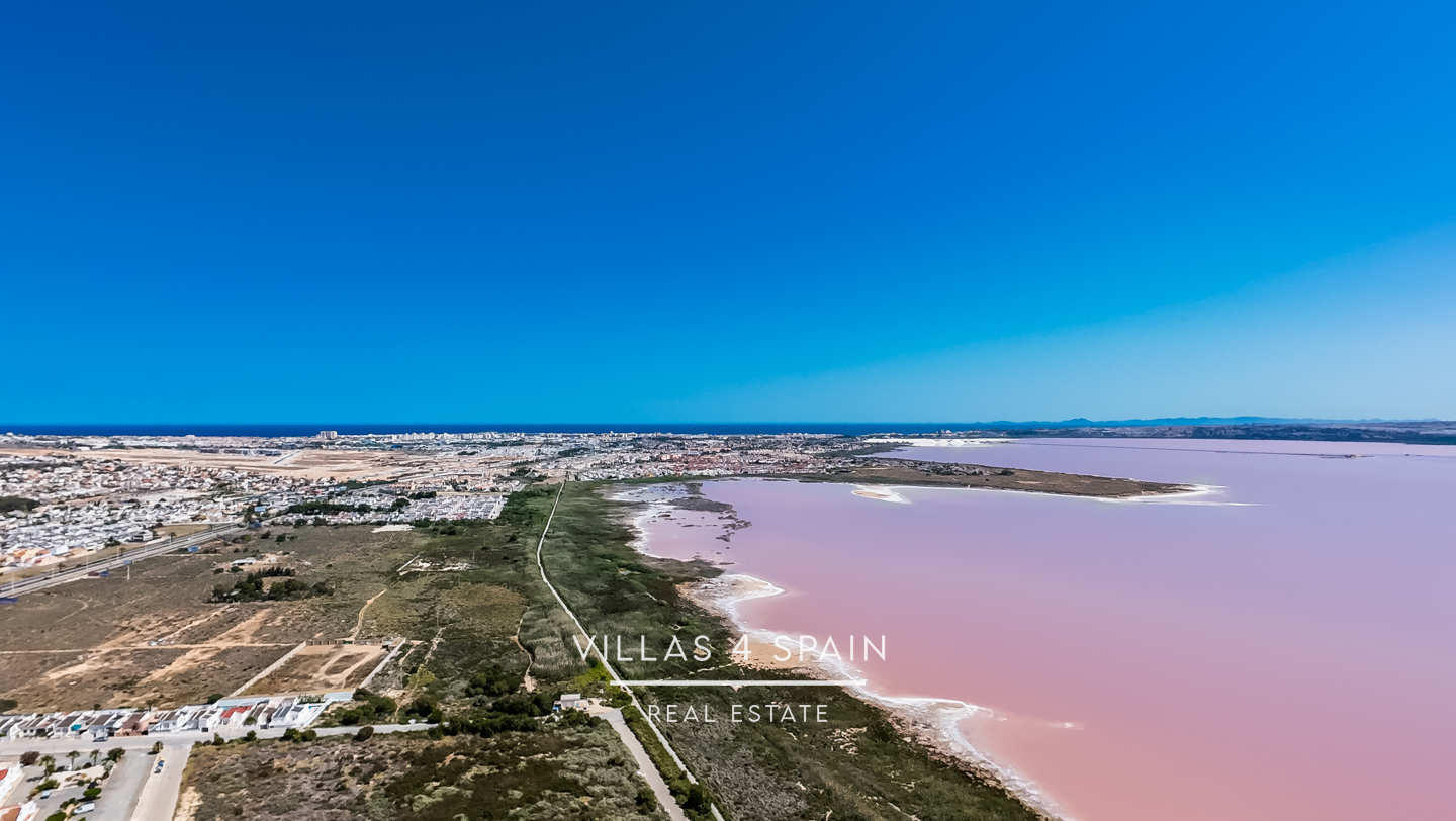 Sold - 2 Bedroom 1 bathroom Fully Renovated Town house with front garden in Torrevieja, San Luis - calle Zarauz - Alicante Sold - 2 Bedroom 1 bathroom Fully Renovated Town house with front garden in Torrevieja, San Luis - calle Zarauz - Alicante