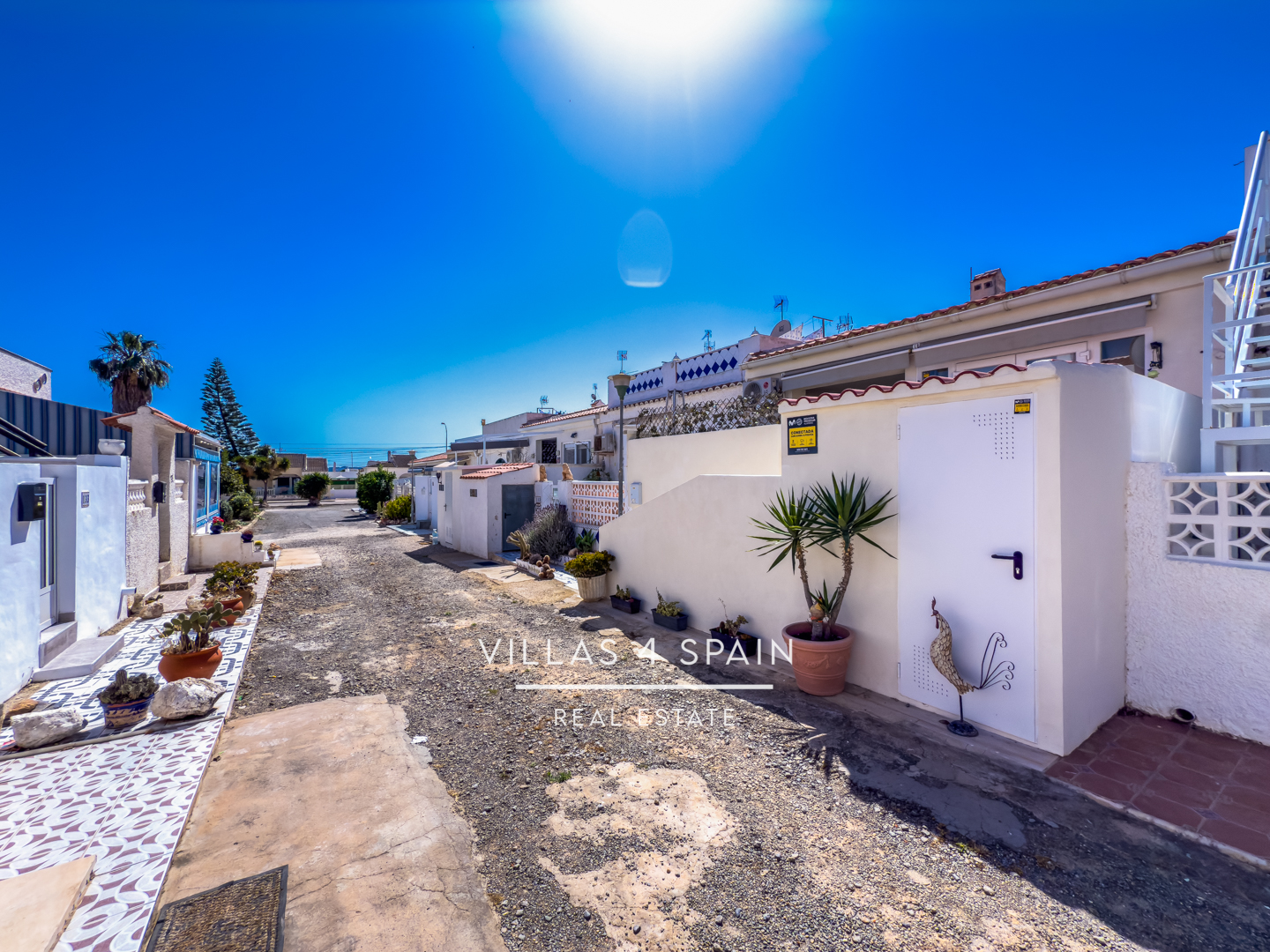 Sold - 2 Bedroom 1 bathroom Fully Renovated Town house with front garden in Torrevieja, San Luis - calle Zarauz - Alicante Sold - 2 Bedroom 1 bathroom Fully Renovated Town house with front garden in Torrevieja, San Luis - calle Zarauz - Alicante