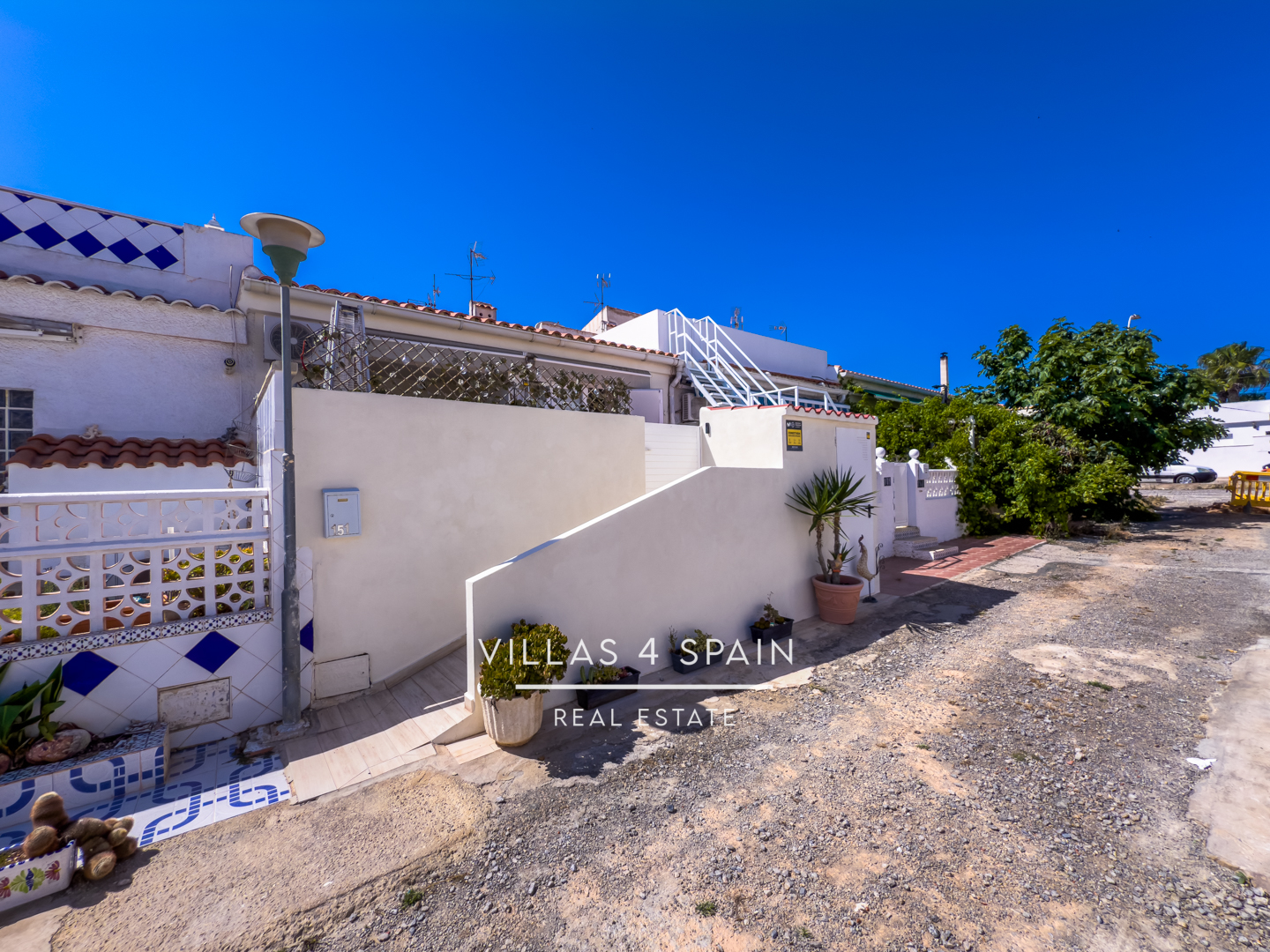 Sold - 2 Bedroom 1 bathroom Fully Renovated Town house with front garden in Torrevieja, San Luis - calle Zarauz - Alicante Sold - 2 Bedroom 1 bathroom Fully Renovated Town house with front garden in Torrevieja, San Luis - calle Zarauz - Alicante