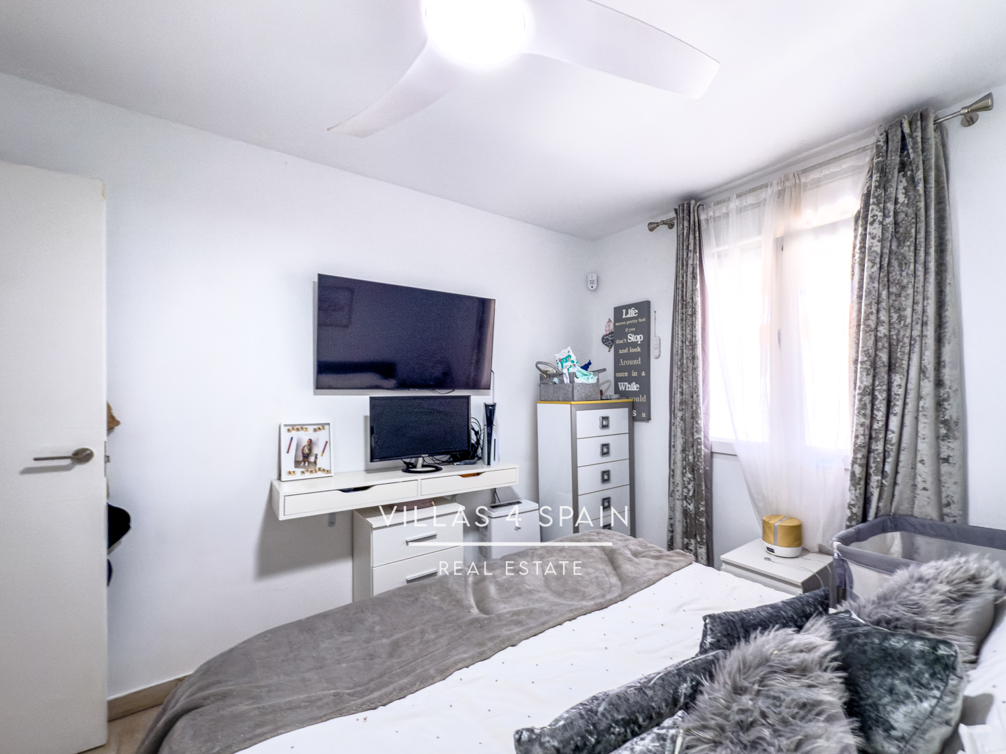 Sold - 2 Bedroom 1 bathroom Fully Renovated Town house with front garden in Torrevieja, San Luis - calle Zarauz - Alicante Sold - 2 Bedroom 1 bathroom Fully Renovated Town house with front garden in Torrevieja, San Luis - calle Zarauz - Alicante