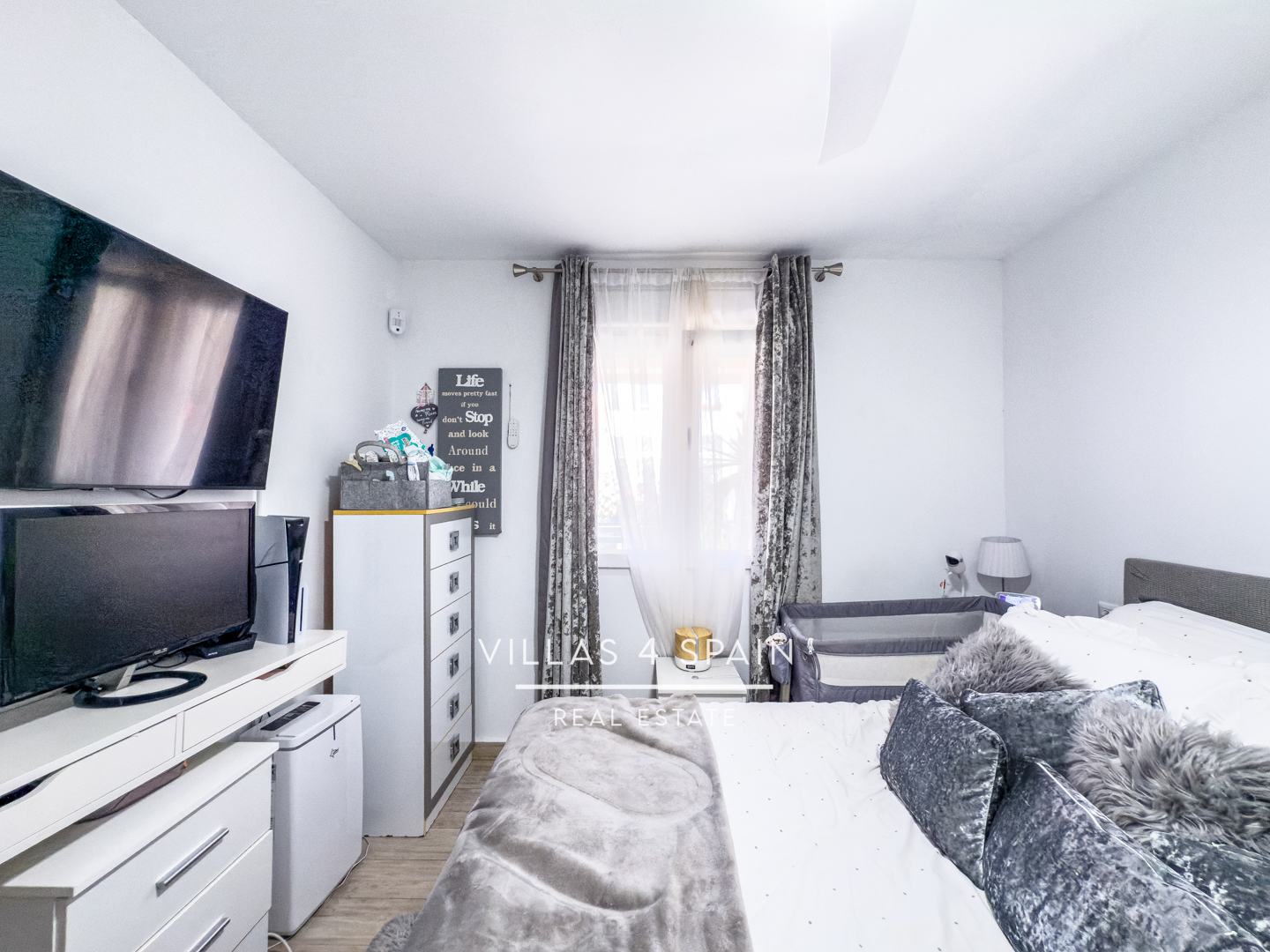 Sold - 2 Bedroom 1 bathroom Fully Renovated Town house with front garden in Torrevieja, San Luis - calle Zarauz - Alicante Sold - 2 Bedroom 1 bathroom Fully Renovated Town house with front garden in Torrevieja, San Luis - calle Zarauz - Alicante