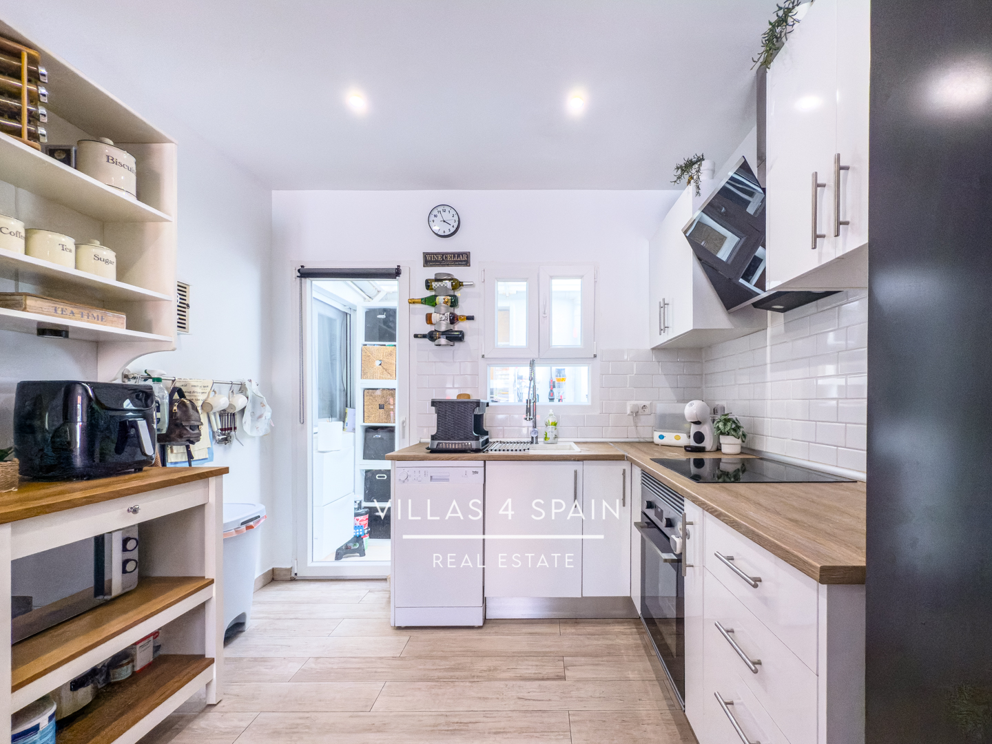 Sold - 2 Bedroom 1 bathroom Fully Renovated Town house with front garden in Torrevieja, San Luis - calle Zarauz - Alicante Sold - 2 Bedroom 1 bathroom Fully Renovated Town house with front garden in Torrevieja, San Luis - calle Zarauz - Alicante