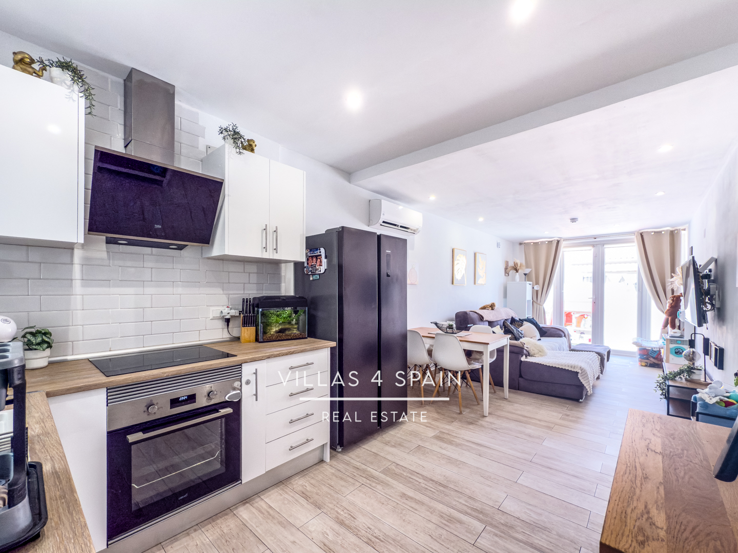 Sold - 2 Bedroom 1 bathroom Fully Renovated Town house with front garden in Torrevieja, San Luis - calle Zarauz - Alicante Sold - 2 Bedroom 1 bathroom Fully Renovated Town house with front garden in Torrevieja, San Luis - calle Zarauz - Alicante