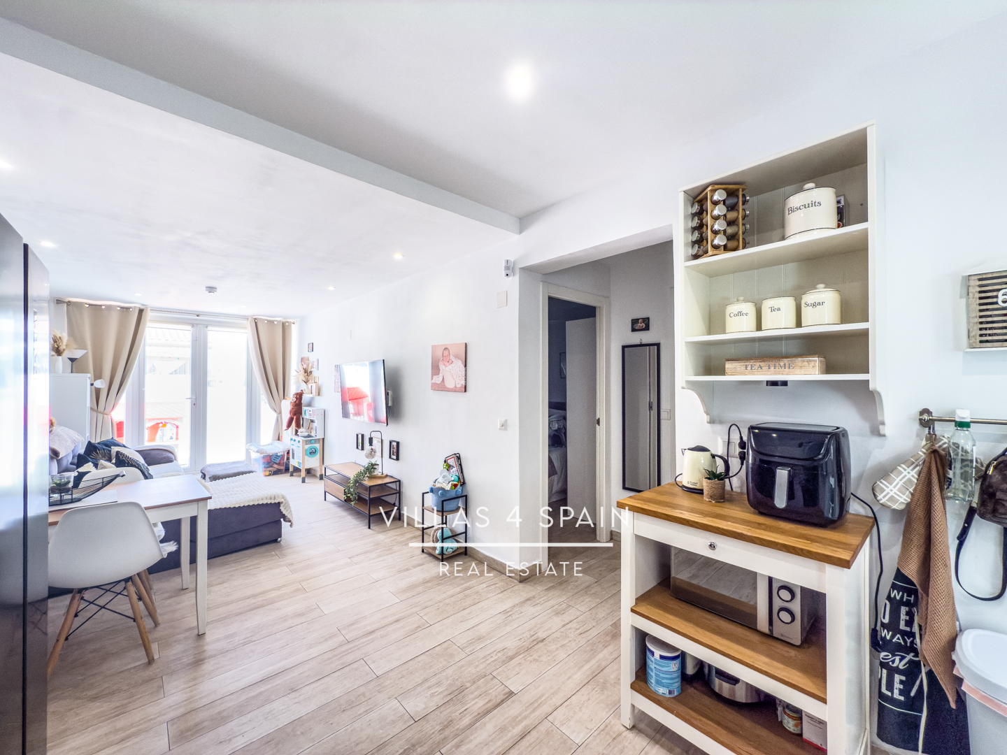 Sold - 2 Bedroom 1 bathroom Fully Renovated Town house with front garden in Torrevieja, San Luis - calle Zarauz - Alicante Sold - 2 Bedroom 1 bathroom Fully Renovated Town house with front garden in Torrevieja, San Luis - calle Zarauz - Alicante