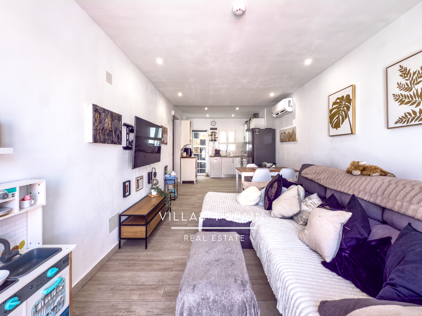 Sold - 2 Bedroom 1 bathroom Fully Renovated Town house with front garden in Torrevieja, San Luis - calle Zarauz - Alicante Sold - 2 Bedroom 1 bathroom Fully Renovated Town house with front garden in Torrevieja, San Luis - calle Zarauz - Alicante