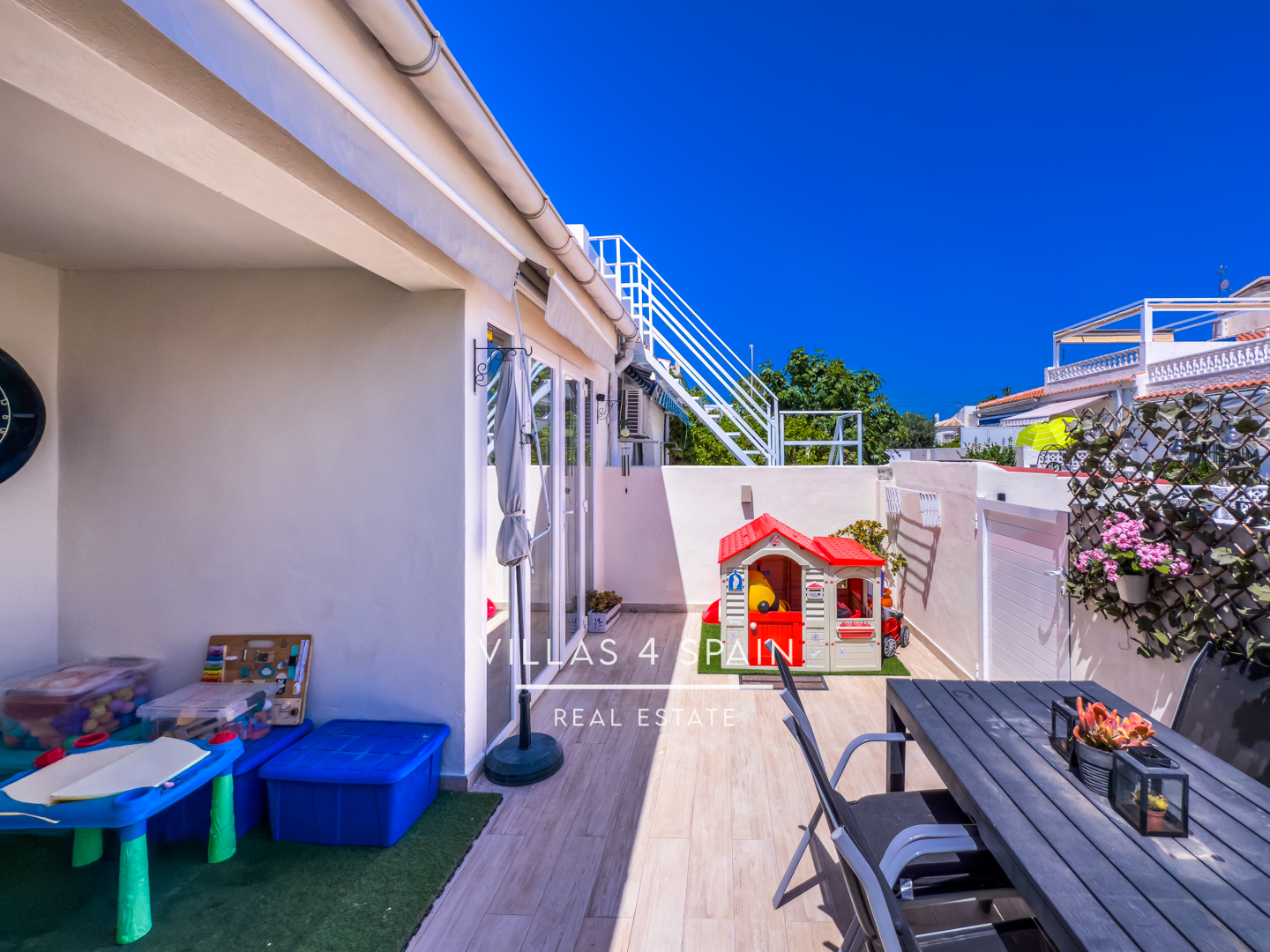 Sold - 2 Bedroom 1 bathroom Fully Renovated Town house with front garden in Torrevieja, San Luis - calle Zarauz - Alicante Sold - 2 Bedroom 1 bathroom Fully Renovated Town house with front garden in Torrevieja, San Luis - calle Zarauz - Alicante