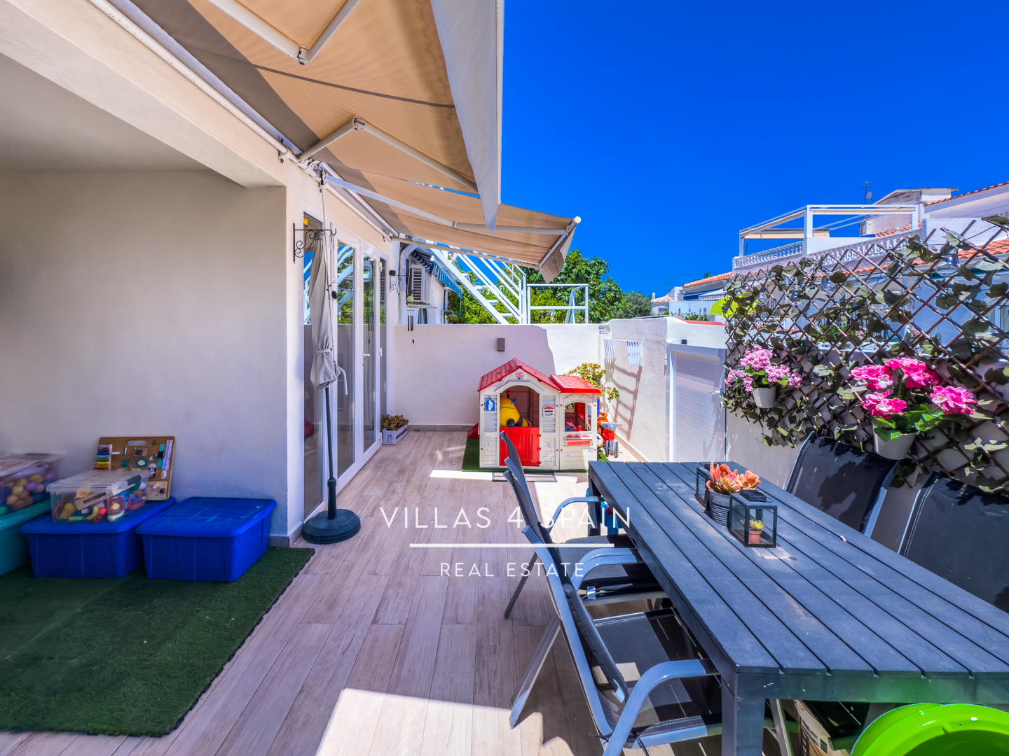 Sold - 2 Bedroom 1 bathroom Fully Renovated Town house with front garden in Torrevieja, San Luis - calle Zarauz - Alicante Sold - 2 Bedroom 1 bathroom Fully Renovated Town house with front garden in Torrevieja, San Luis - calle Zarauz - Alicante