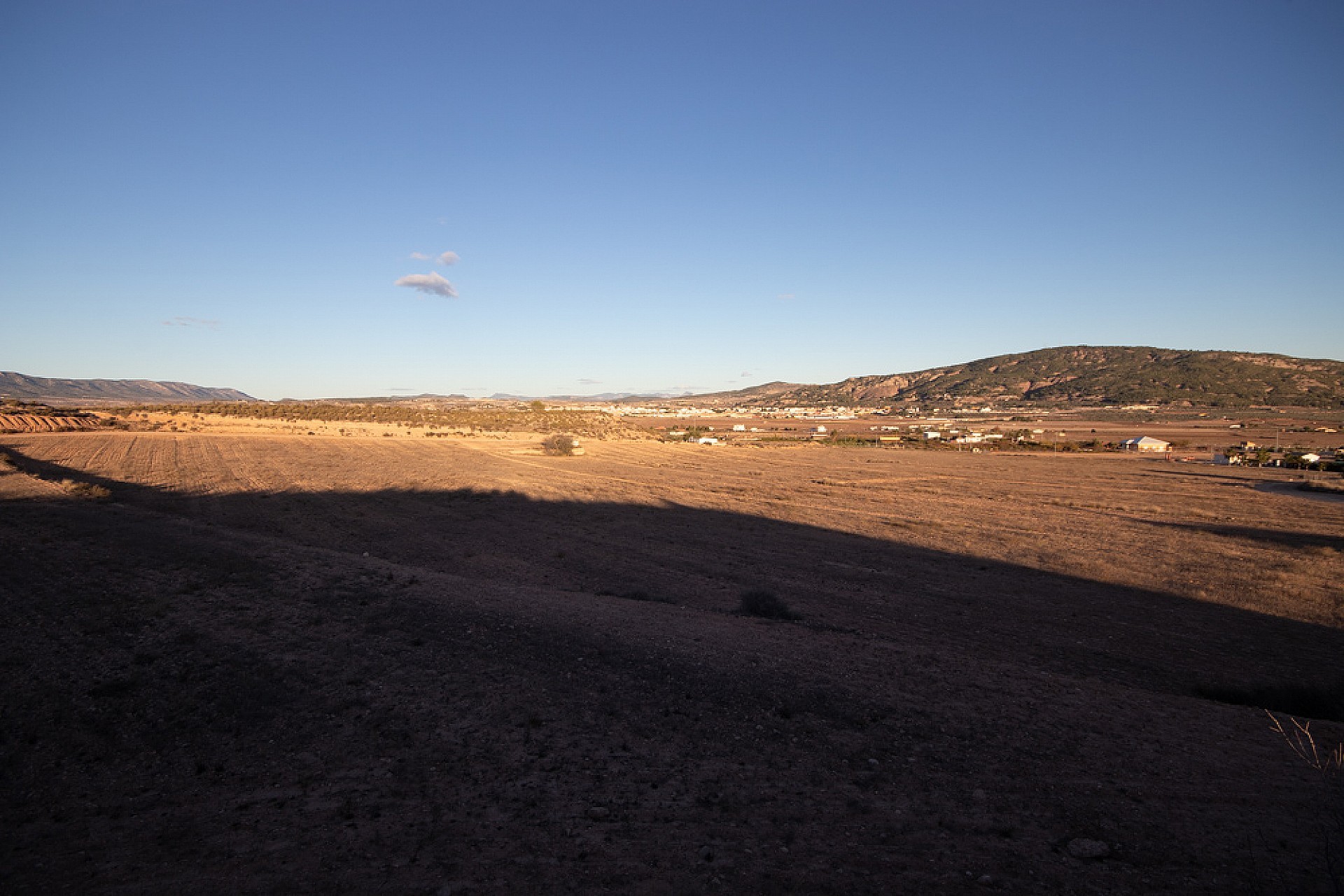 Resale - Land in Pinoso - - Alicante Resale - Land in Pinoso - - Alicante
