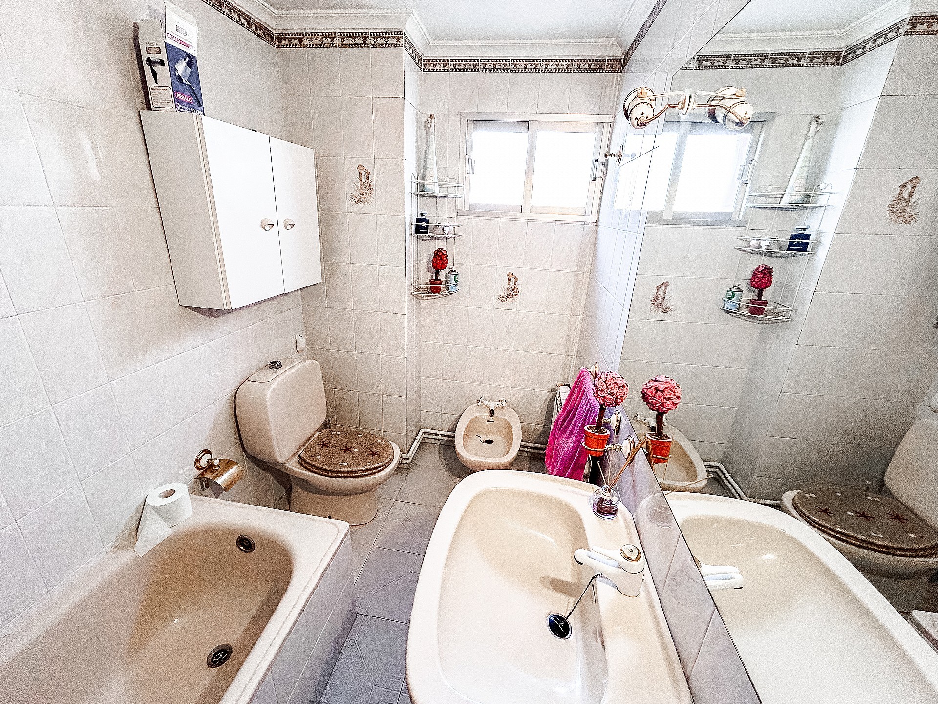 Resale - 7 Bedroom 3 Bathroom Villa in Onil - - Alicante Resale - 7 Bedroom 3 Bathroom Villa in Onil - - Alicante