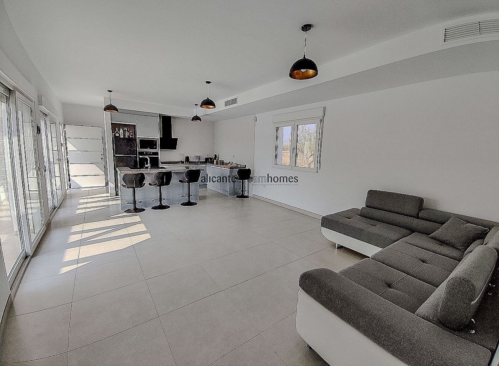 Resale - 3 Bedroom 2 Bathroom Villa in Canada del Trigo - - Murcia Resale - 3 Bedroom 2 Bathroom Villa in Canada del Trigo - - Murcia