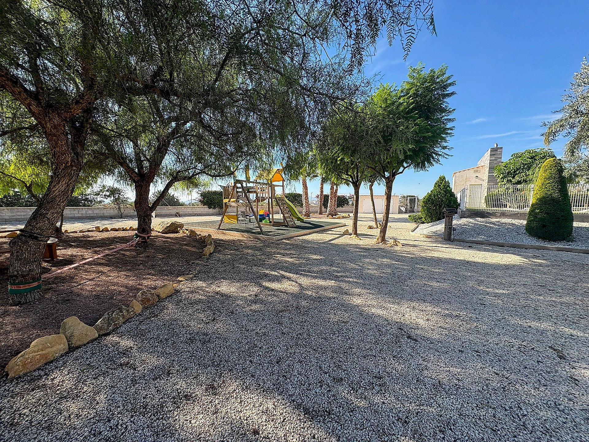 Resale - 8 Bedroom 7 Bathroom Villa in Crevillente - - Alicante Resale - 8 Bedroom 7 Bathroom Villa in Crevillente - - Alicante