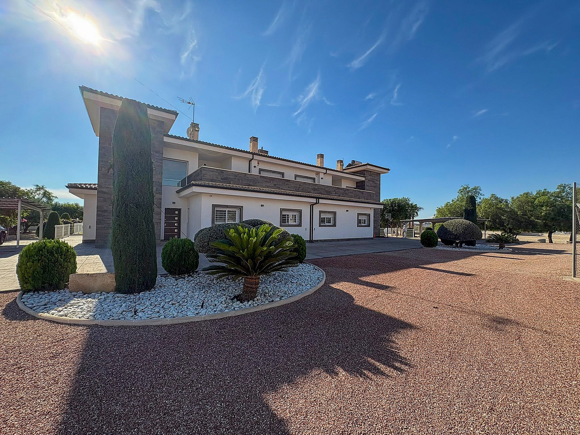 Resale - 8 Bedroom 7 Bathroom Villa in Crevillente - - Alicante Resale - 8 Bedroom 7 Bathroom Villa in Crevillente - - Alicante