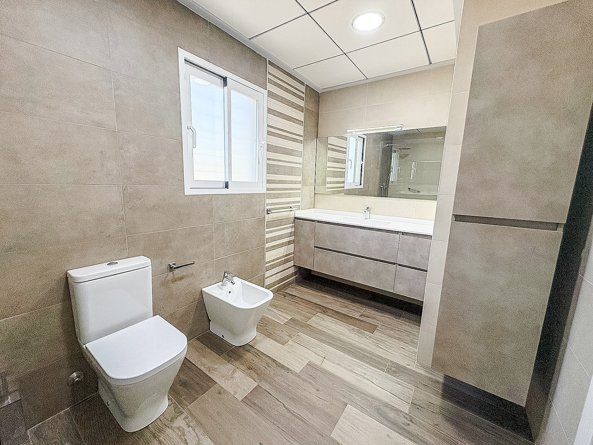 Resale - 8 Bedroom 7 Bathroom Villa in Crevillente - - Alicante Resale - 8 Bedroom 7 Bathroom Villa in Crevillente - - Alicante