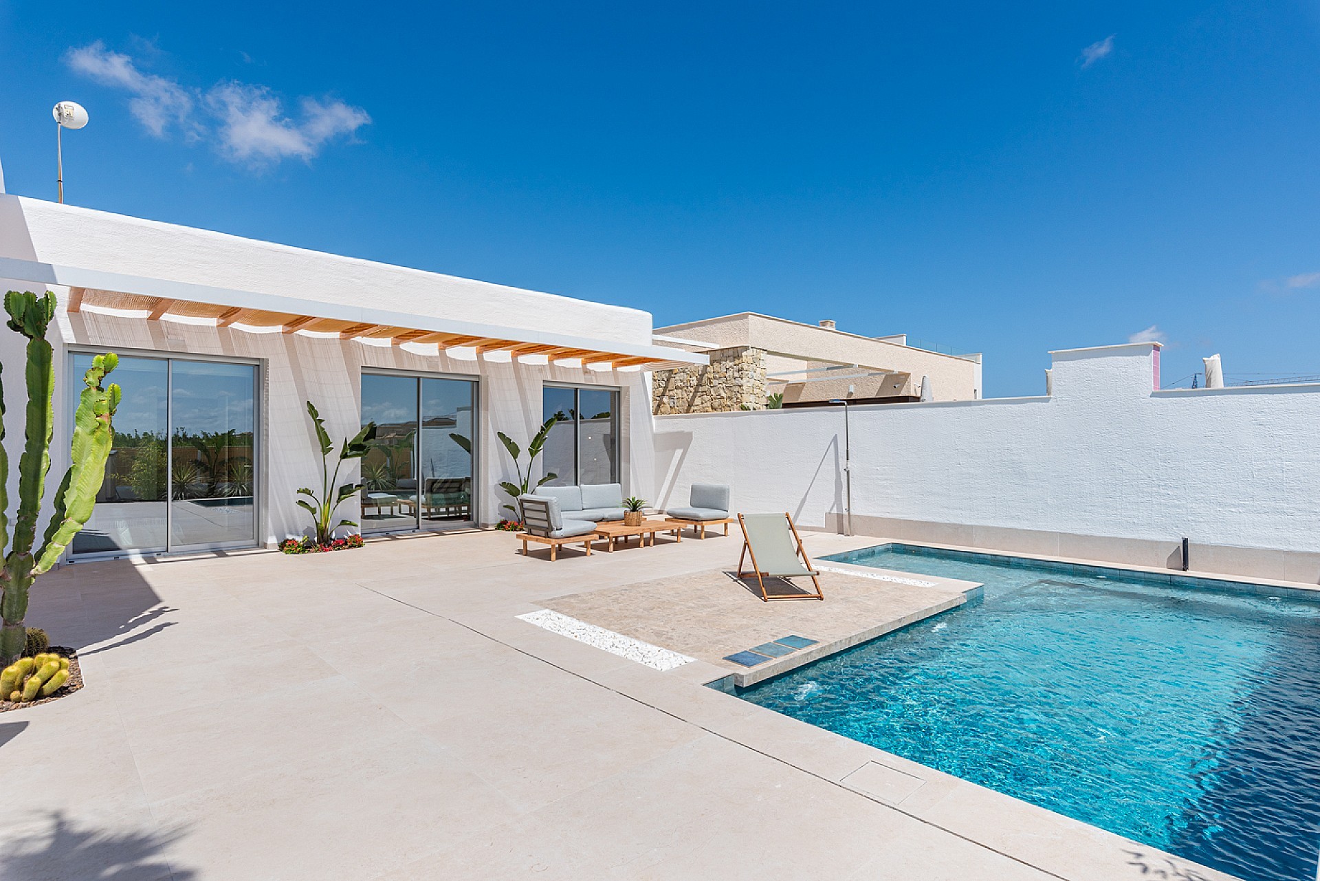 Resale - 3 Bedroom 2 Bathroom Villa in Benijófar - - Alicante Resale - 3 Bedroom 2 Bathroom Villa in Benijófar - - Alicante
