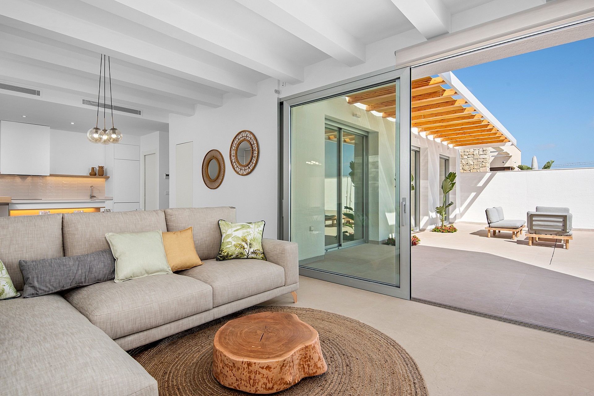 Resale - 3 Bedroom 2 Bathroom Villa in Benijófar - - Alicante Resale - 3 Bedroom 2 Bathroom Villa in Benijófar - - Alicante