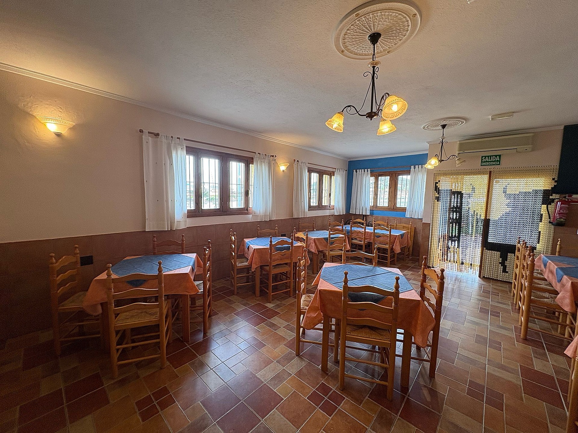 Resale - 7 Bedroom 5 Bathroom Village house in Cañada del Trigo - - Murcia Resale - 7 Bedroom 5 Bathroom Village house in Cañada del Trigo - - Murcia