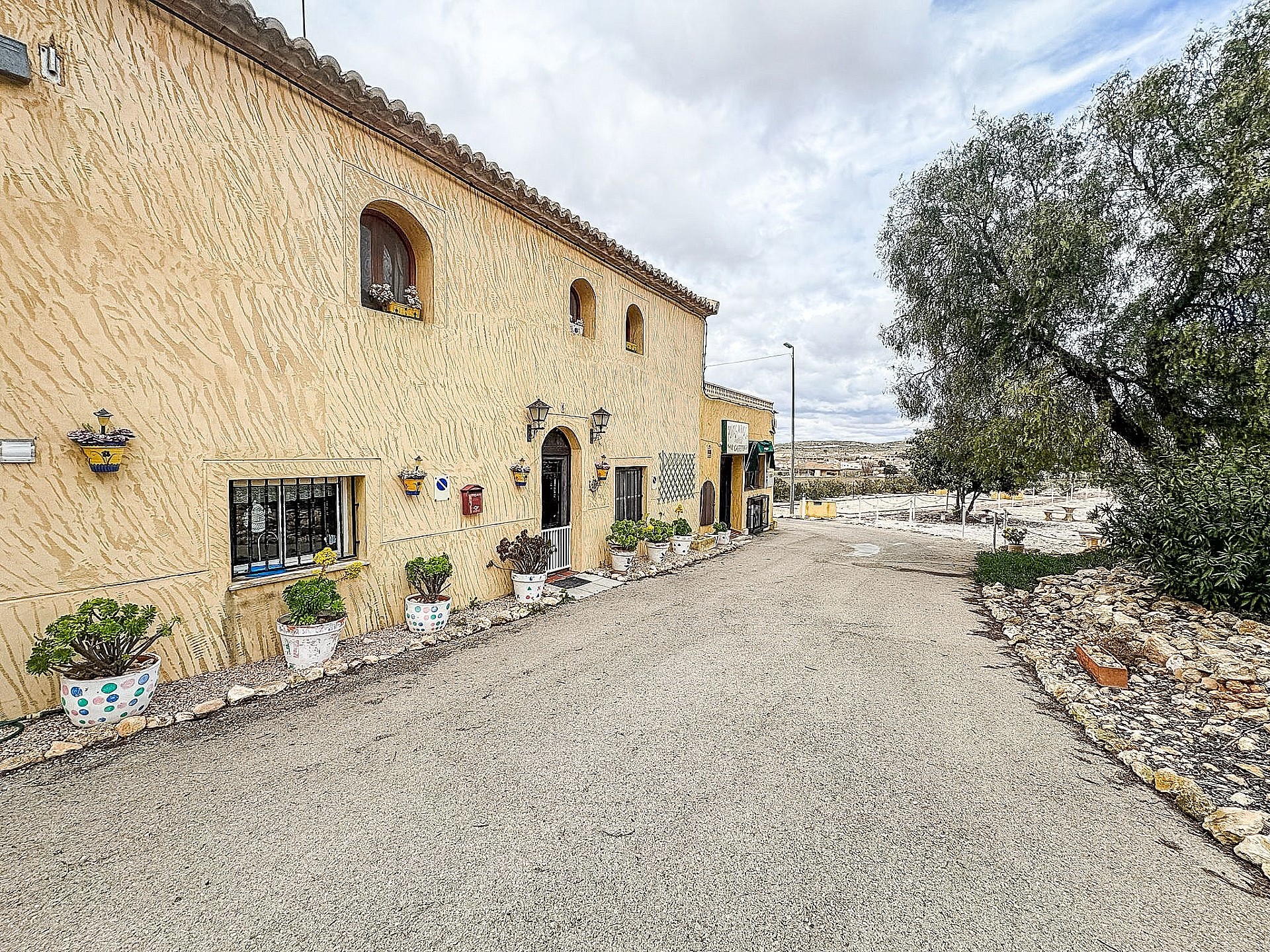 Resale - 7 Bedroom 5 Bathroom Village house in Cañada del Trigo - - Murcia Resale - 7 Bedroom 5 Bathroom Village house in Cañada del Trigo - - Murcia
