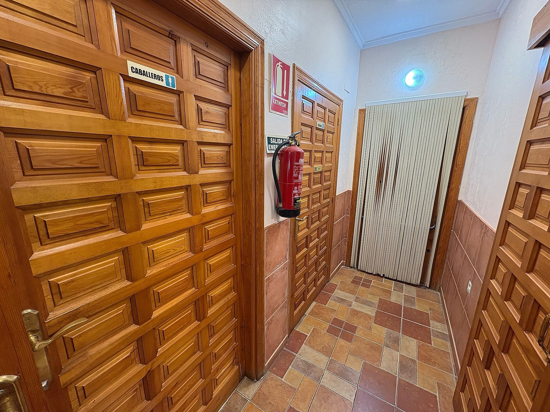 Resale - 7 Bedroom 5 Bathroom Village house in Cañada del Trigo - - Murcia Resale - 7 Bedroom 5 Bathroom Village house in Cañada del Trigo - - Murcia