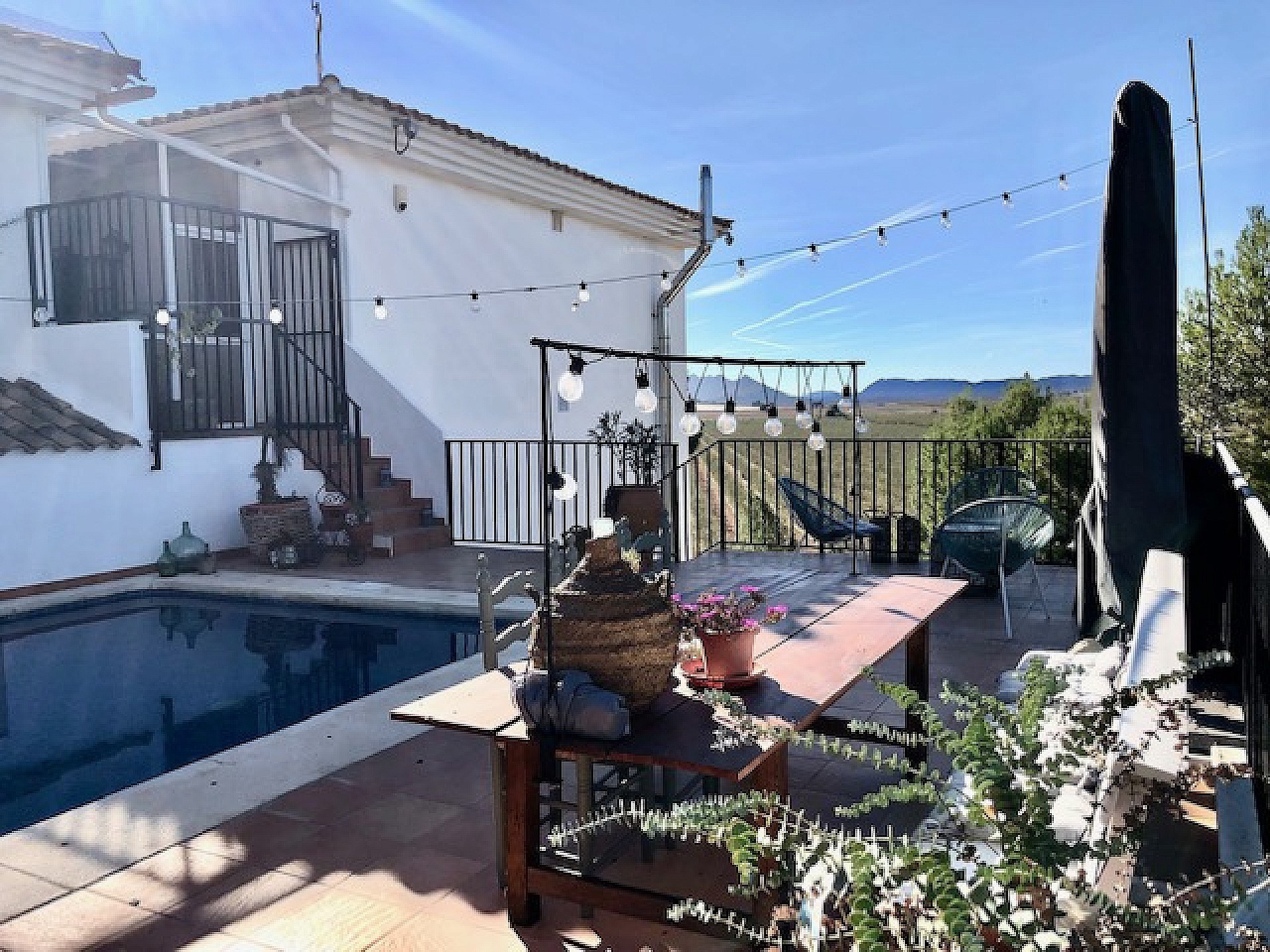 Resale - 4 Bedroom 4 Bathroom Villa in Villena - - Alicante Resale - 4 Bedroom 4 Bathroom Villa in Villena - - Alicante