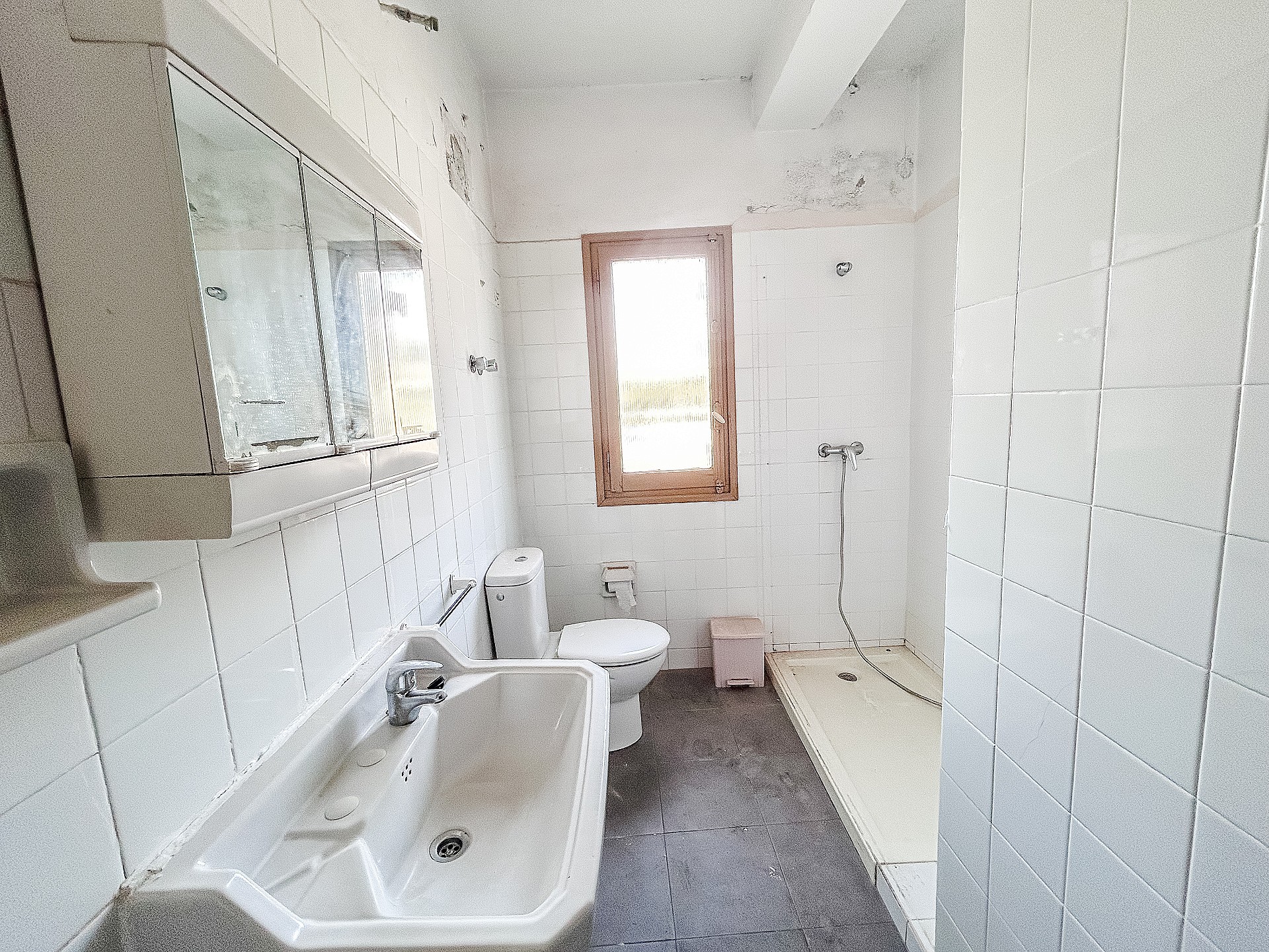 Resale - 6 Bedroom 2 Bathroom Restoration Project in Petrer - - Alicante Resale - 6 Bedroom 2 Bathroom Restoration Project in Petrer - - Alicante