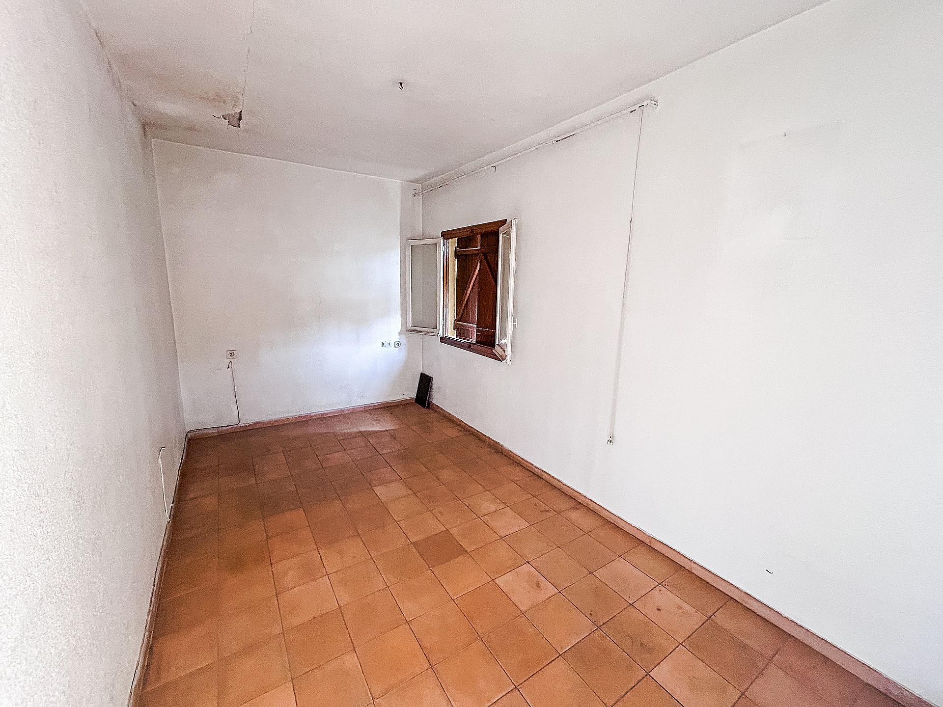 Resale - 6 Bedroom 2 Bathroom Restoration Project in Petrer - - Alicante Resale - 6 Bedroom 2 Bathroom Restoration Project in Petrer - - Alicante