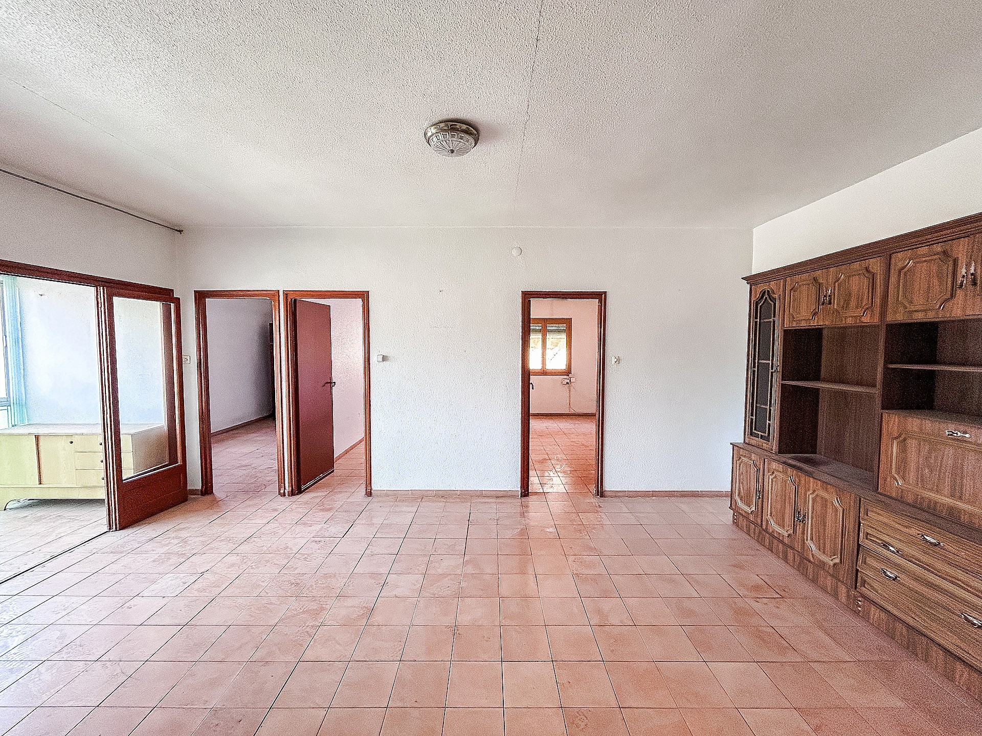 Resale - 6 Bedroom 2 Bathroom Restoration Project in Petrer - - Alicante Resale - 6 Bedroom 2 Bathroom Restoration Project in Petrer - - Alicante