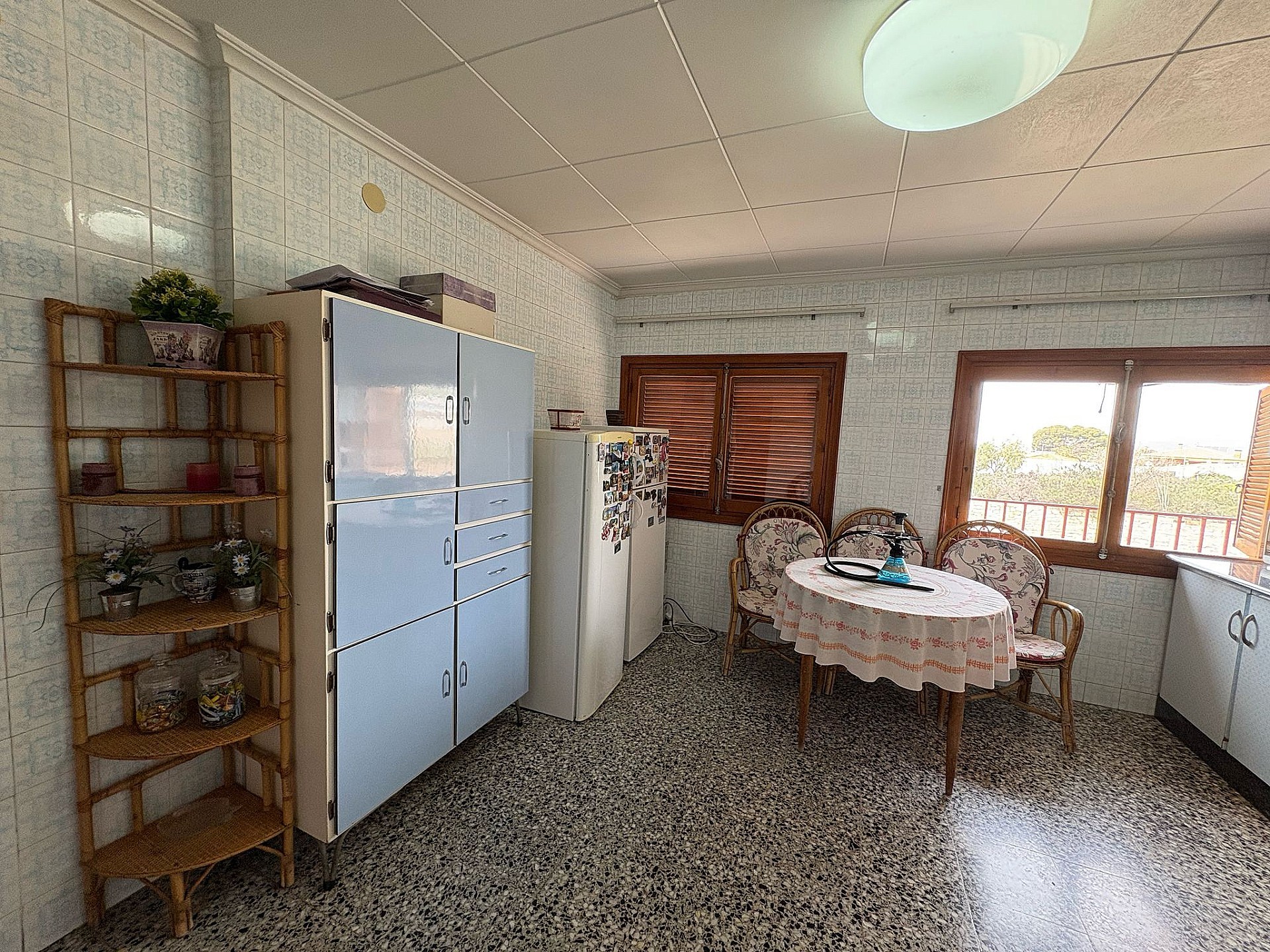 Resale - 4 Bedroom 1 Bathroom Country house in Petrer - - Alicante Resale - 4 Bedroom 1 Bathroom Country house in Petrer - - Alicante