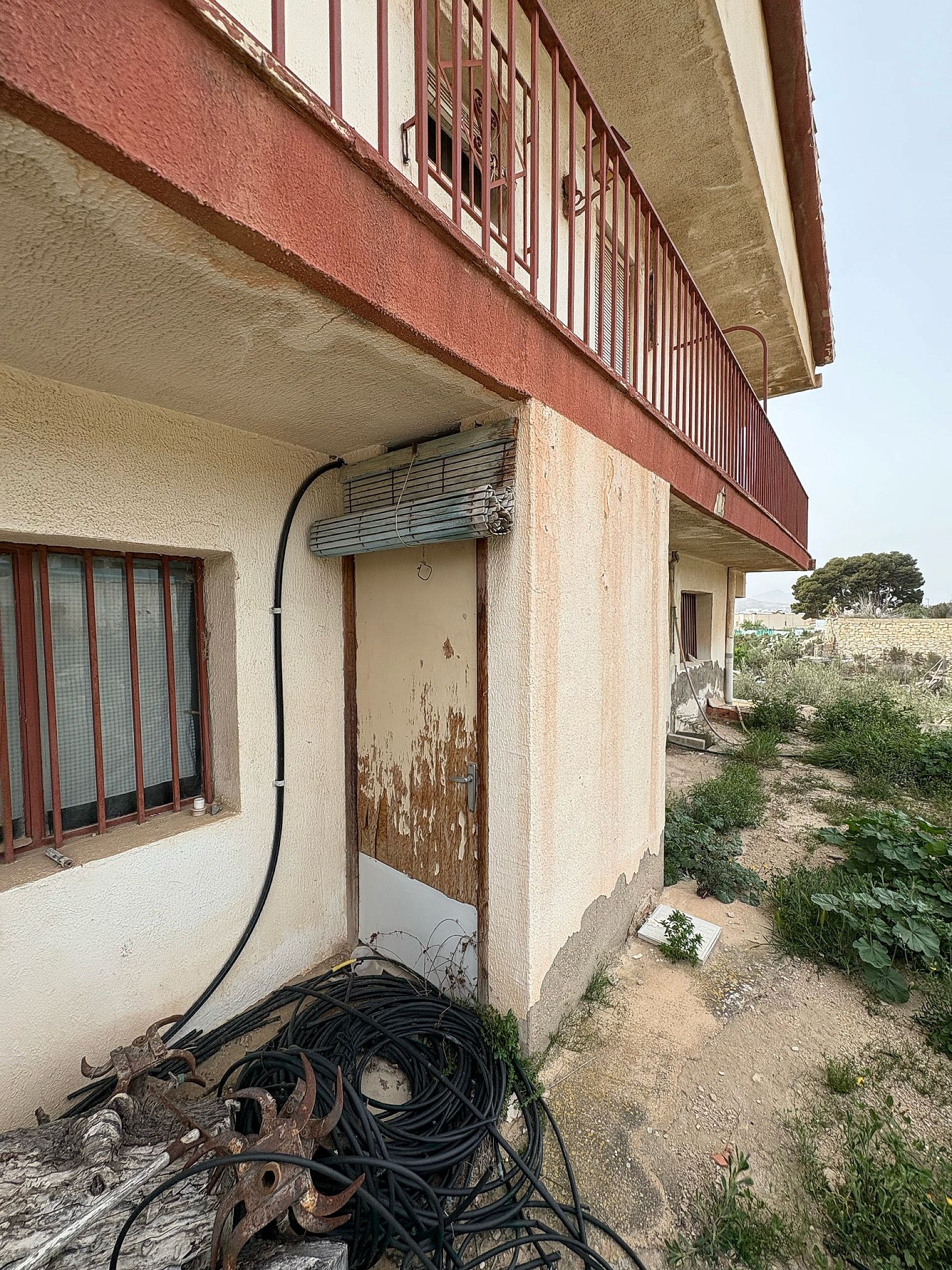 Resale - 4 Bedroom 1 Bathroom Country house in Petrer - - Alicante Resale - 4 Bedroom 1 Bathroom Country house in Petrer - - Alicante