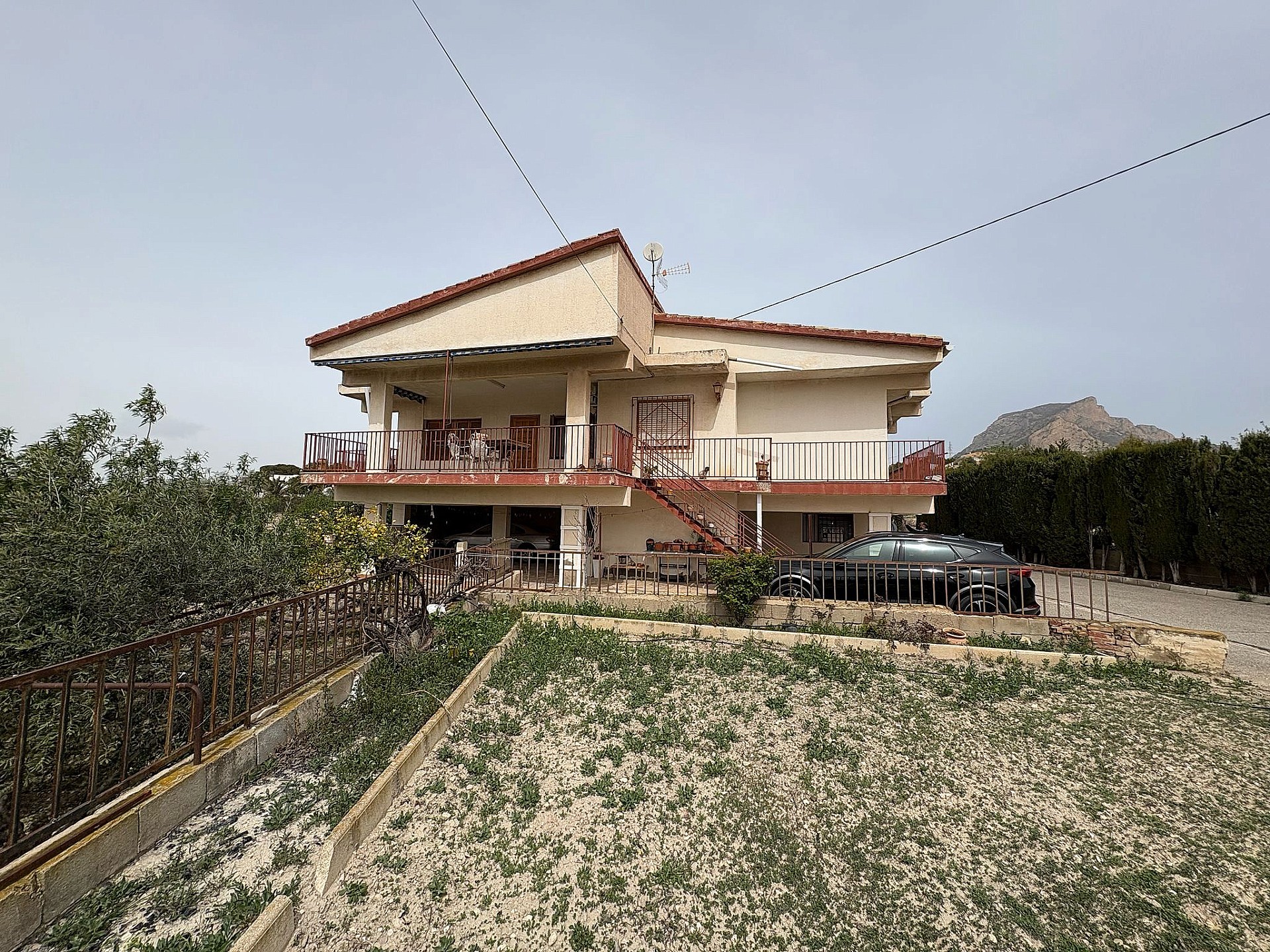Resale - 4 Bedroom 1 Bathroom Country house in Petrer - - Alicante Resale - 4 Bedroom 1 Bathroom Country house in Petrer - - Alicante