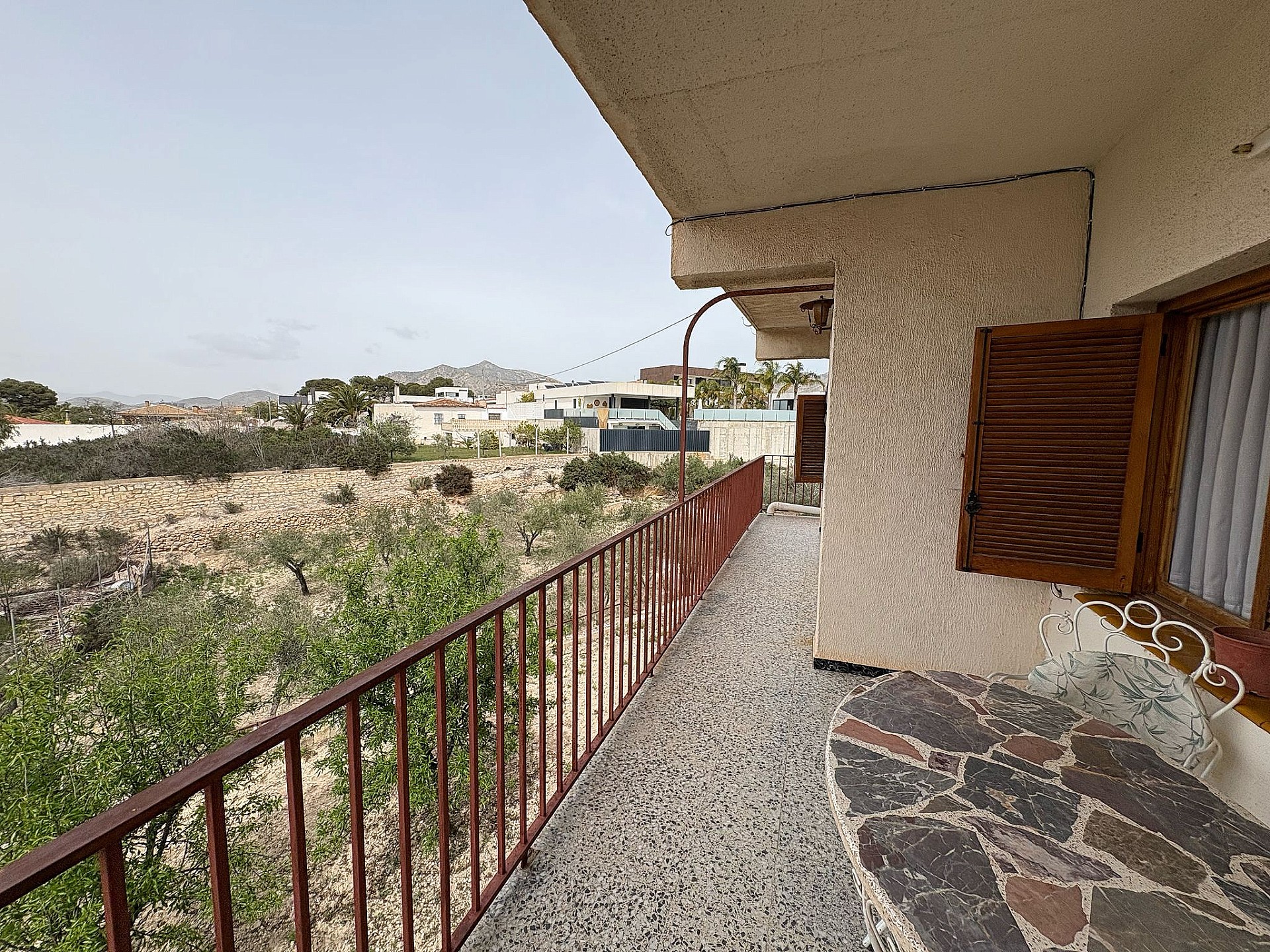 Resale - 4 Bedroom 1 Bathroom Country house in Petrer - - Alicante Resale - 4 Bedroom 1 Bathroom Country house in Petrer - - Alicante