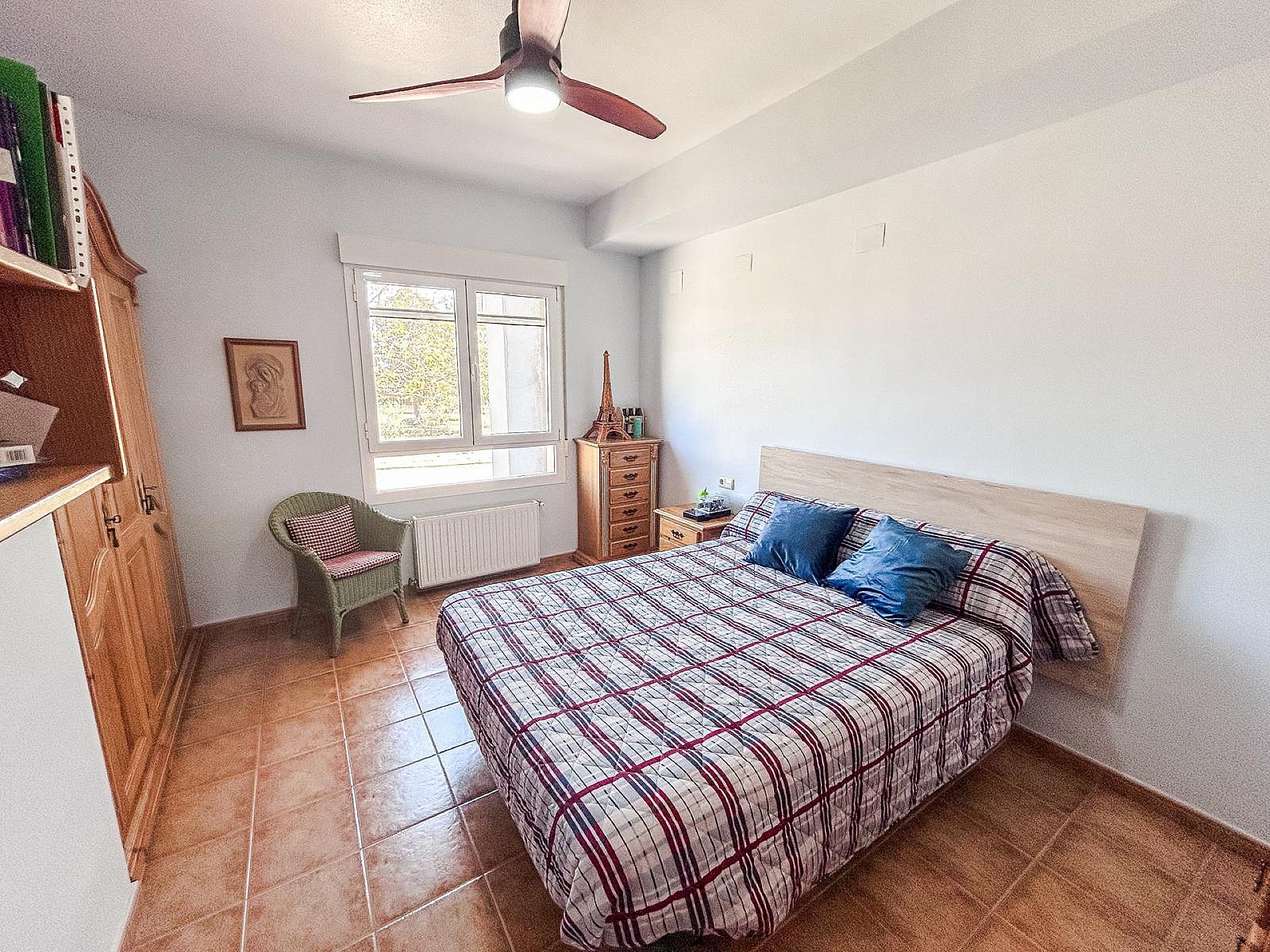 Resale - 4 Bedroom 2 Bathroom Villa in Yecla - - Murcia Resale - 4 Bedroom 2 Bathroom Villa in Yecla - - Murcia