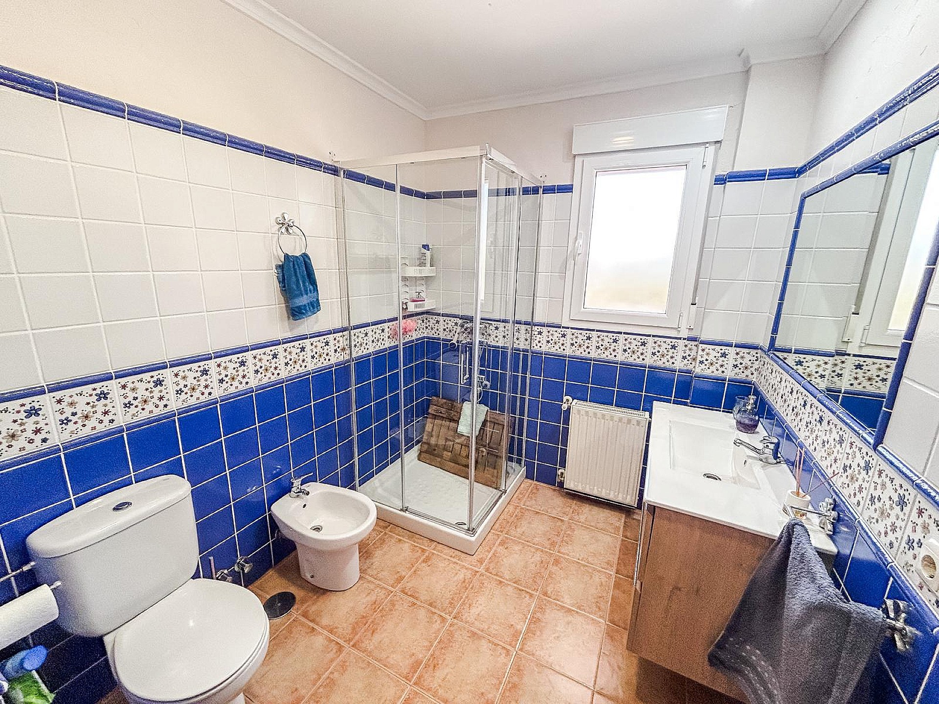 Resale - 4 Bedroom 2 Bathroom Villa in Yecla - - Murcia Resale - 4 Bedroom 2 Bathroom Villa in Yecla - - Murcia