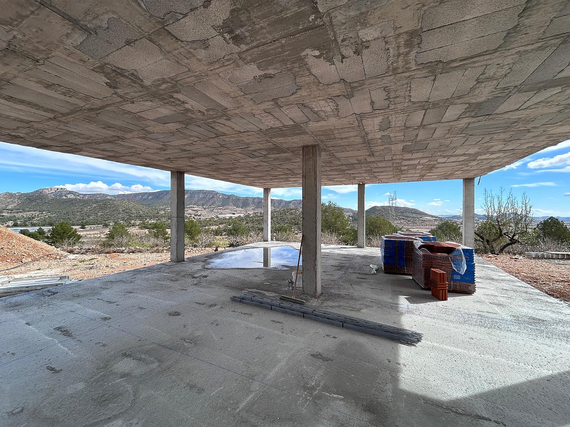 Resale - 4 Bedroom 2 Bathroom Villa in la Romana - - Alicante Resale - 4 Bedroom 2 Bathroom Villa in la Romana - - Alicante