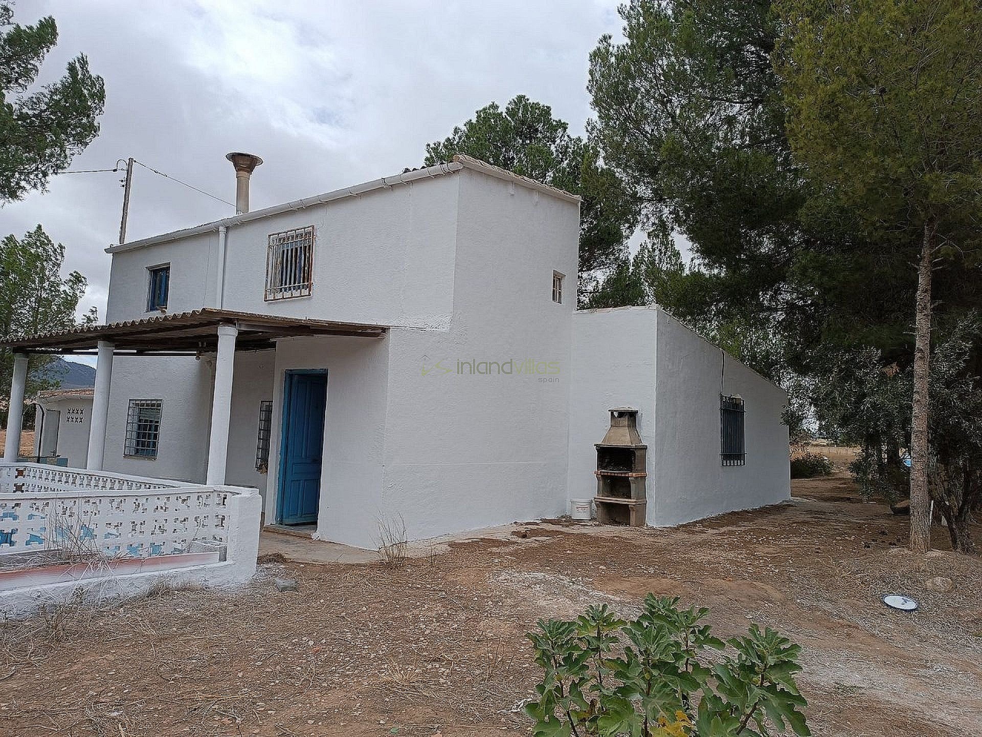 Sold - 5 Bedroom 2 Bathroom Country house in Yecla - - Murcia Sold - 5 Bedroom 2 Bathroom Country house in Yecla - - Murcia