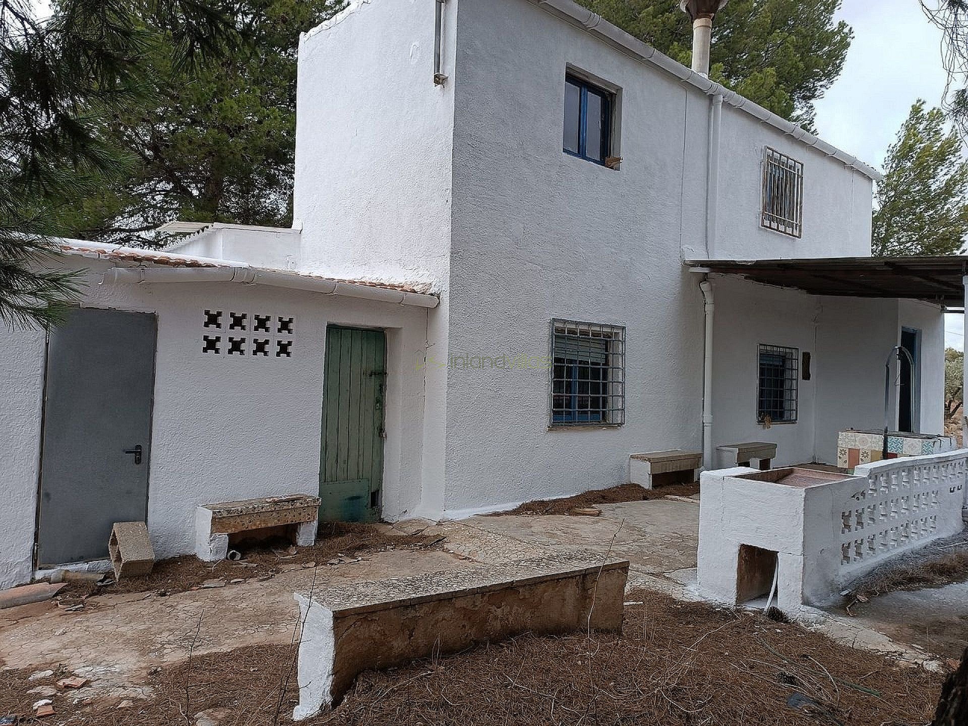 Sold - 5 Bedroom 2 Bathroom Country house in Yecla - - Murcia Sold - 5 Bedroom 2 Bathroom Country house in Yecla - - Murcia